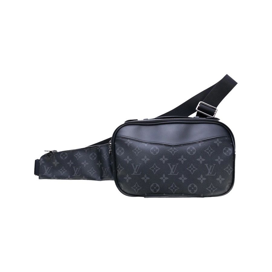 Louis Vuitton AUTHENTIC LOUIS VUITTON BUMBAG EXPLORER Size ONE SIZE - 1 Thumbnail