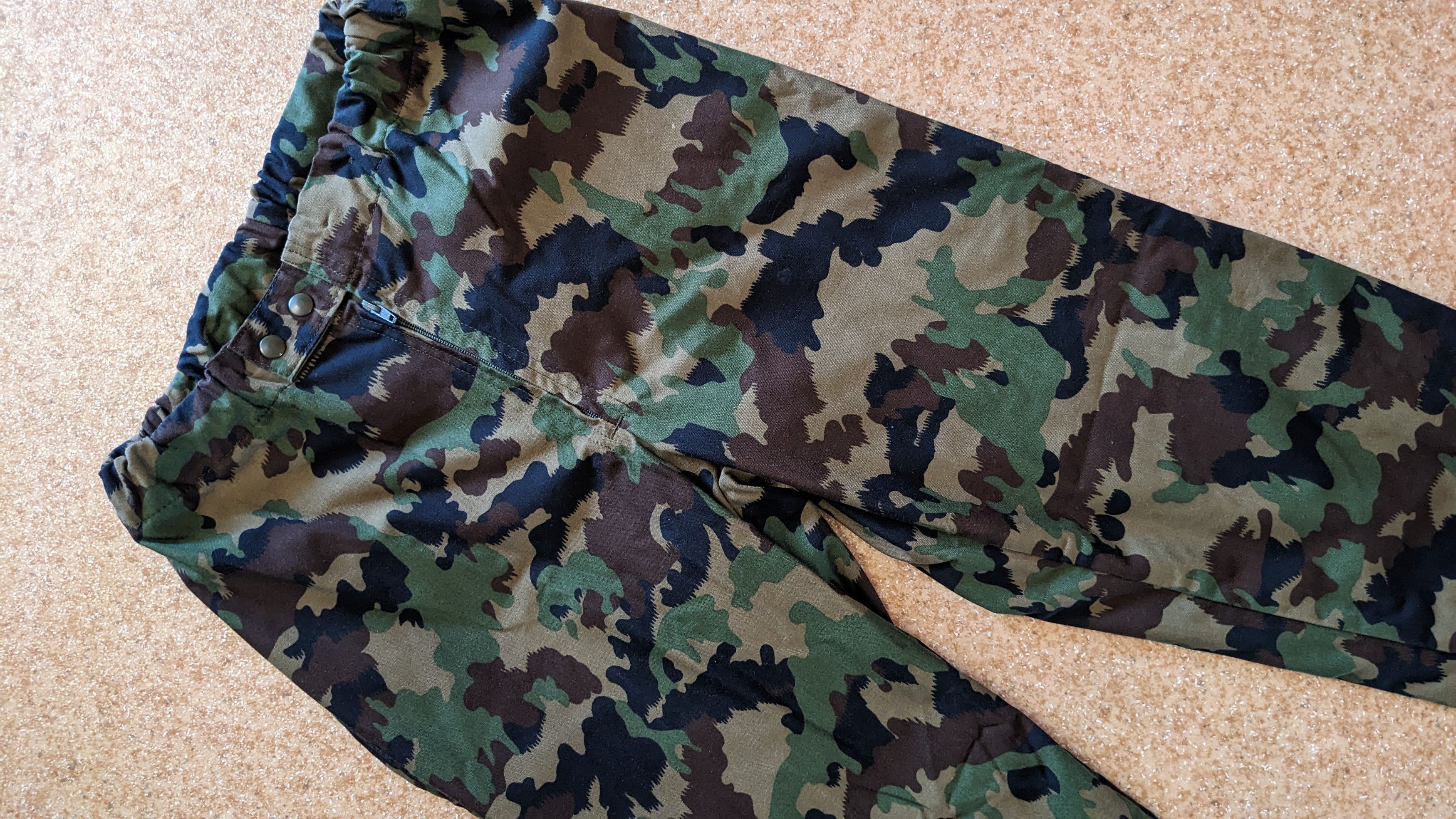 Other Vintage Swiss TAZ-90 Camo Combat Uniform | Grailed
