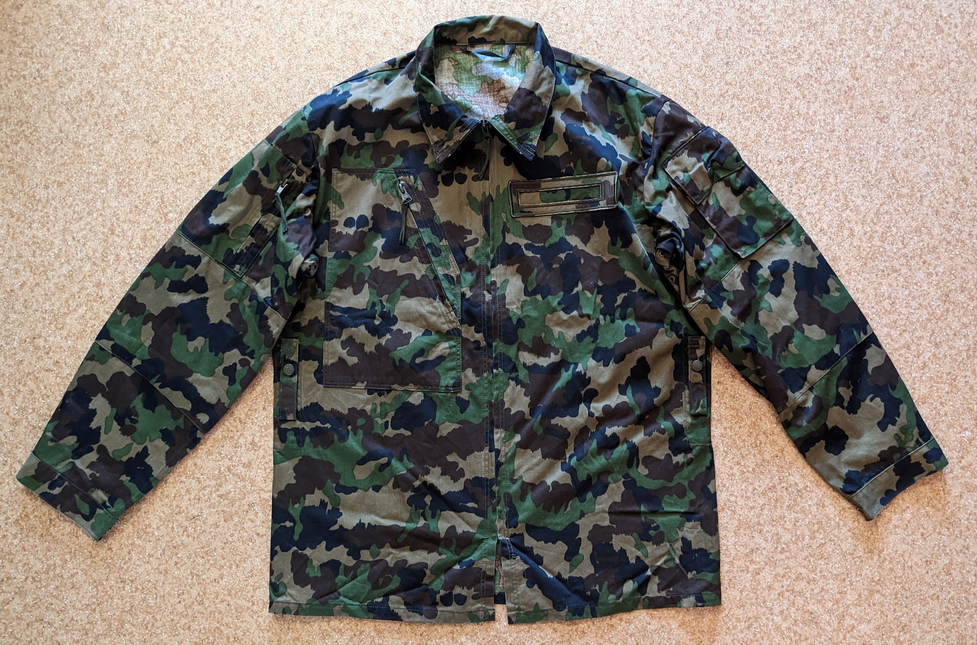 Military Vintage Swiss TAZ-90 Camo Combat Uniform | Grailed