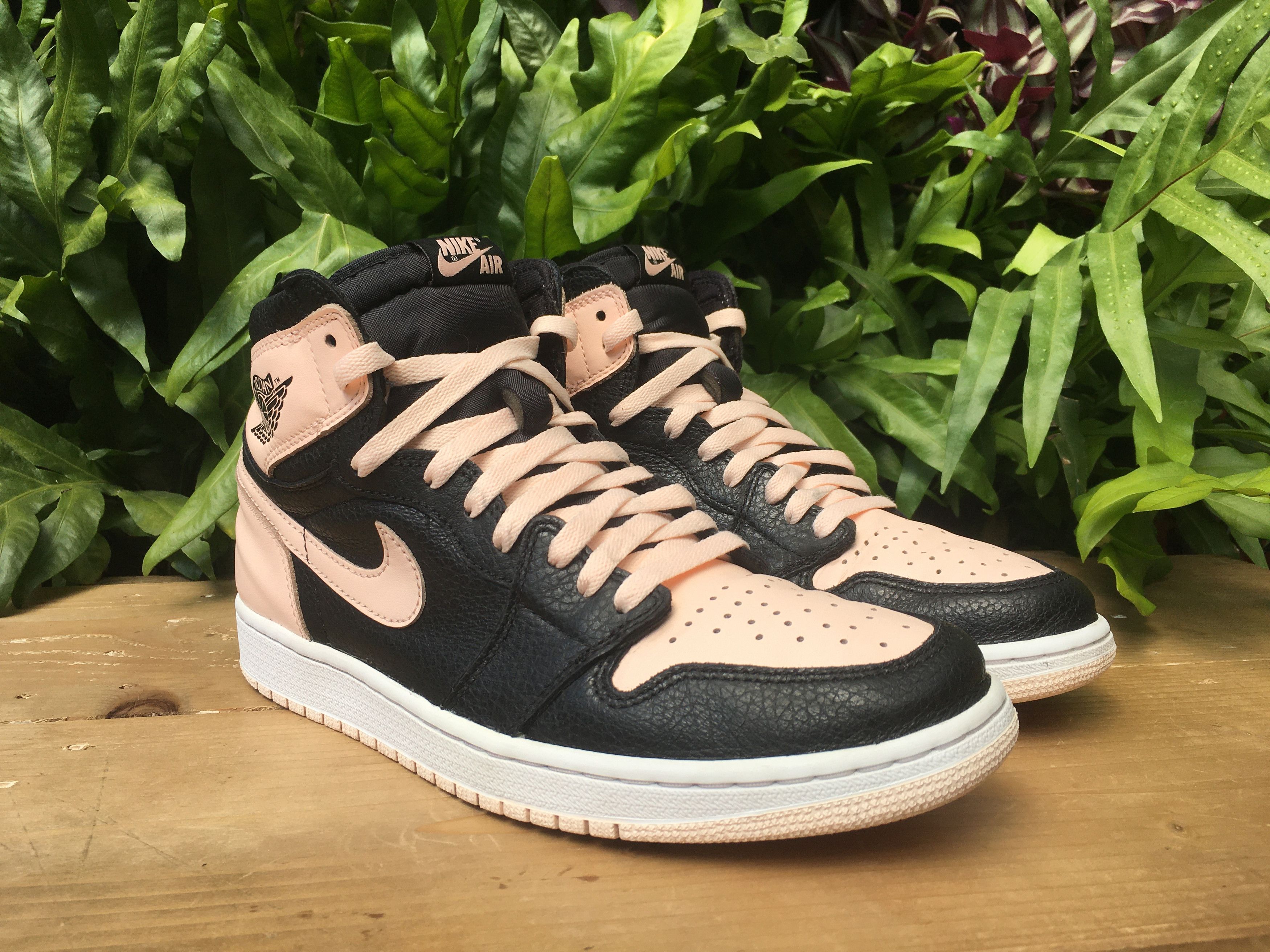 Jordan Brand × Nike 🔥 Nike Air Jordan 1 Retro High OG Crimson Tint Size US 10 / EU 43 - 6 Thumbnail