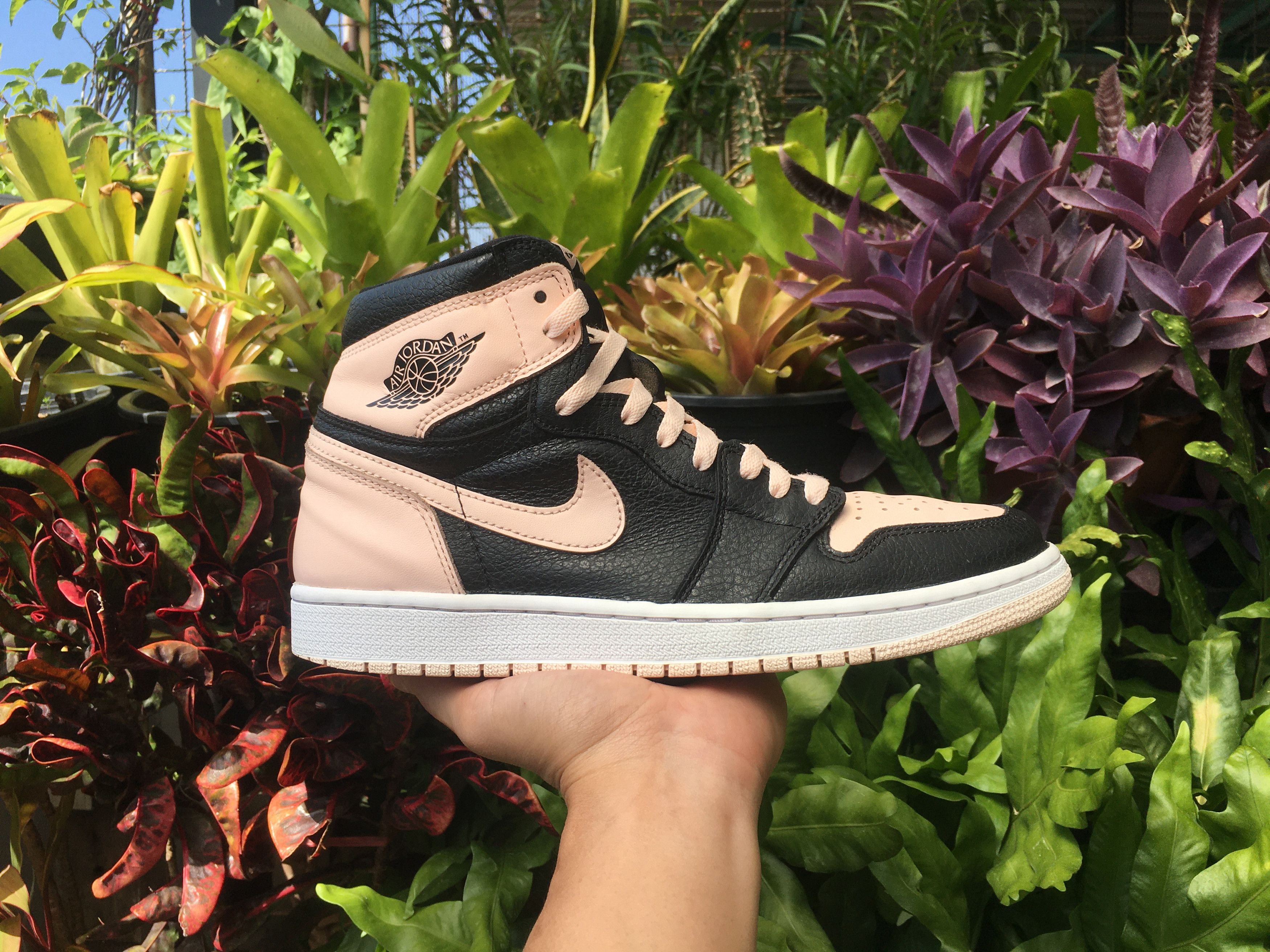 Jordan Brand × Nike 🔥 Nike Air Jordan 1 Retro High OG Crimson Tint Size US 10 / EU 43 - 23 Thumbnail