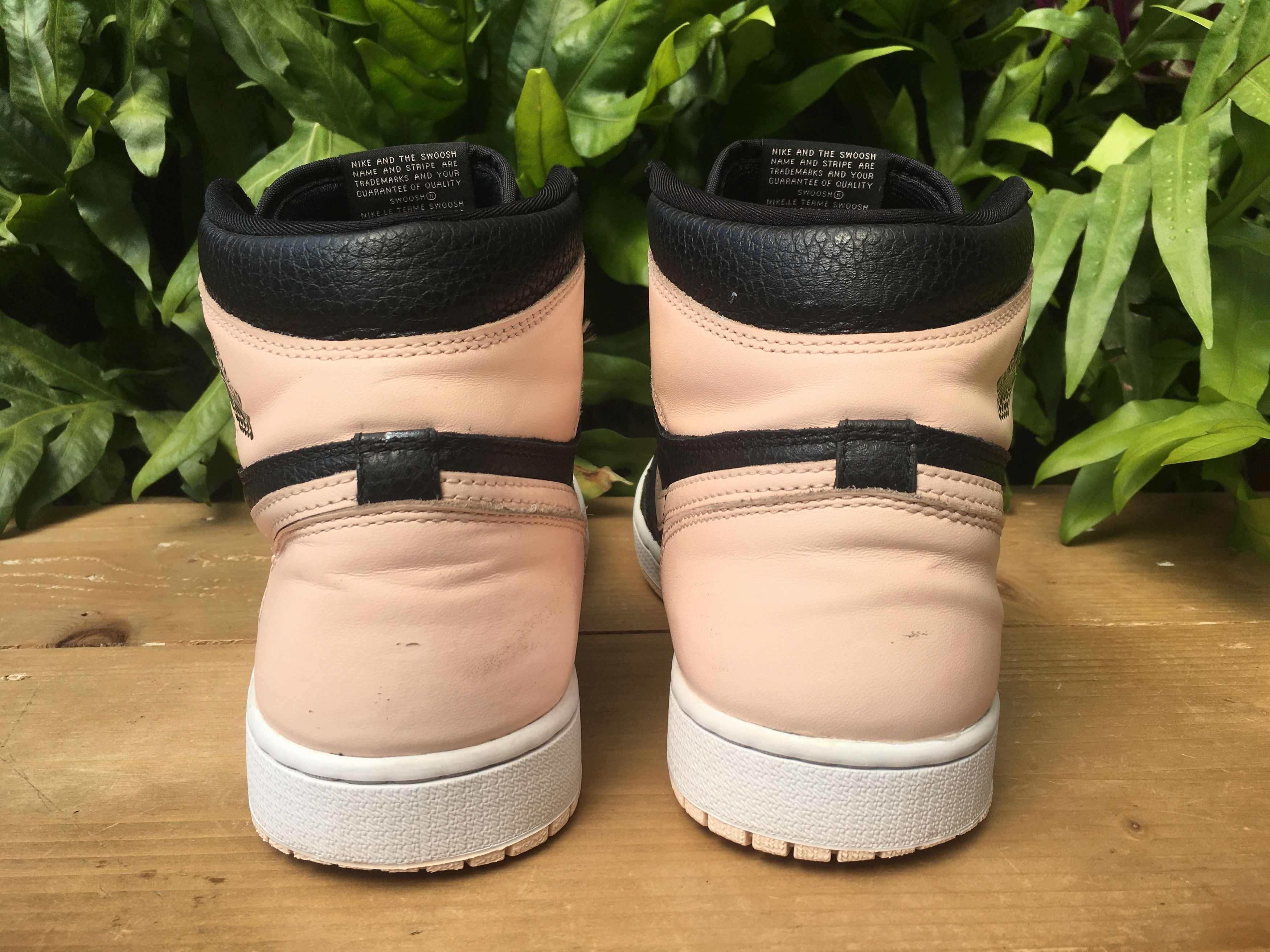 Jordan Brand × Nike 🔥 Nike Air Jordan 1 Retro High OG Crimson Tint Size US 10 / EU 43 - 15 Thumbnail