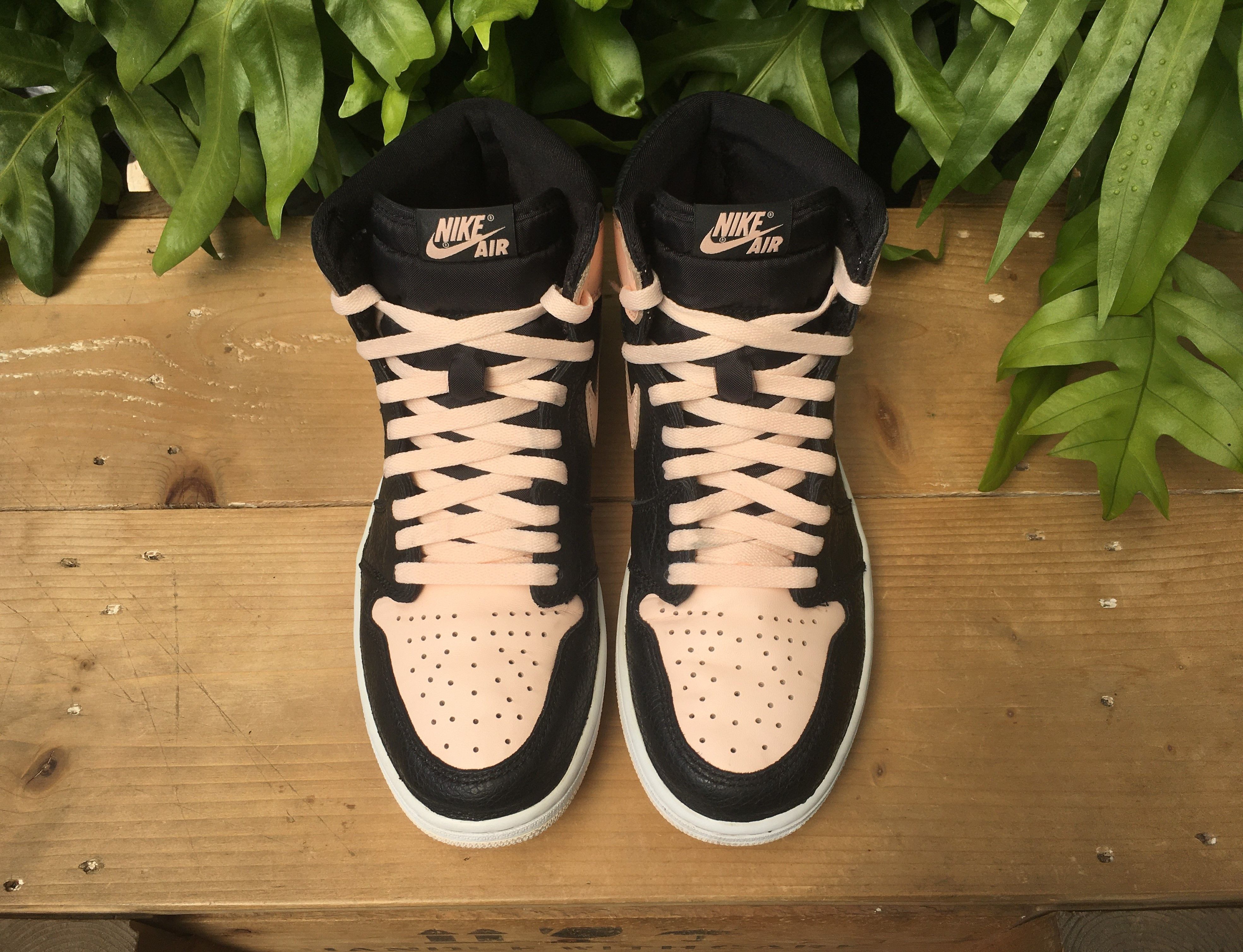 Jordan Brand × Nike 🔥 Nike Air Jordan 1 Retro High OG Crimson Tint Size US 10 / EU 43 - 7 Thumbnail