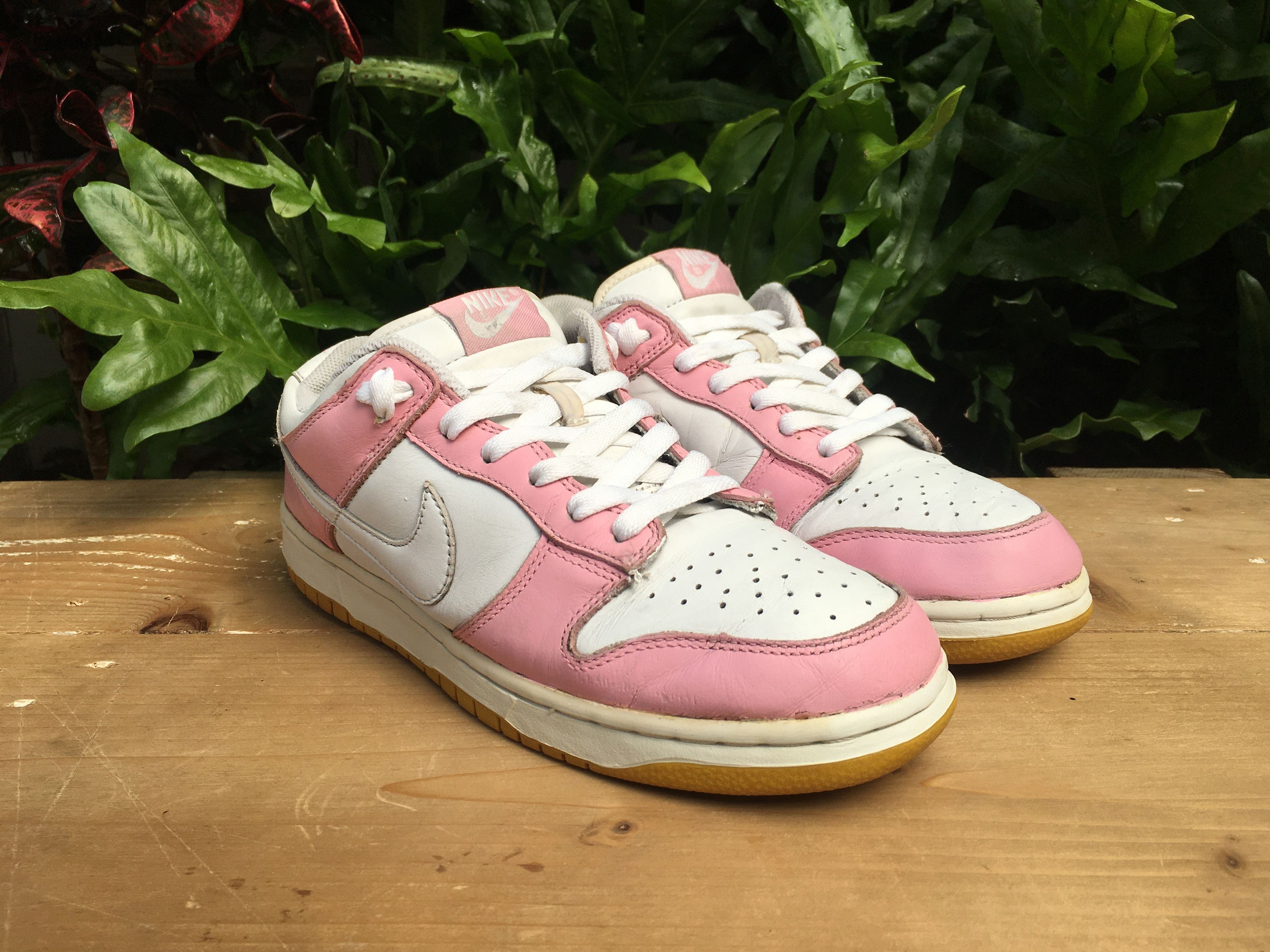 Nike 🔥 Nike Dunk Low Real Pink 2005 Rare Size US 7 / EU 40 - 7 Thumbnail