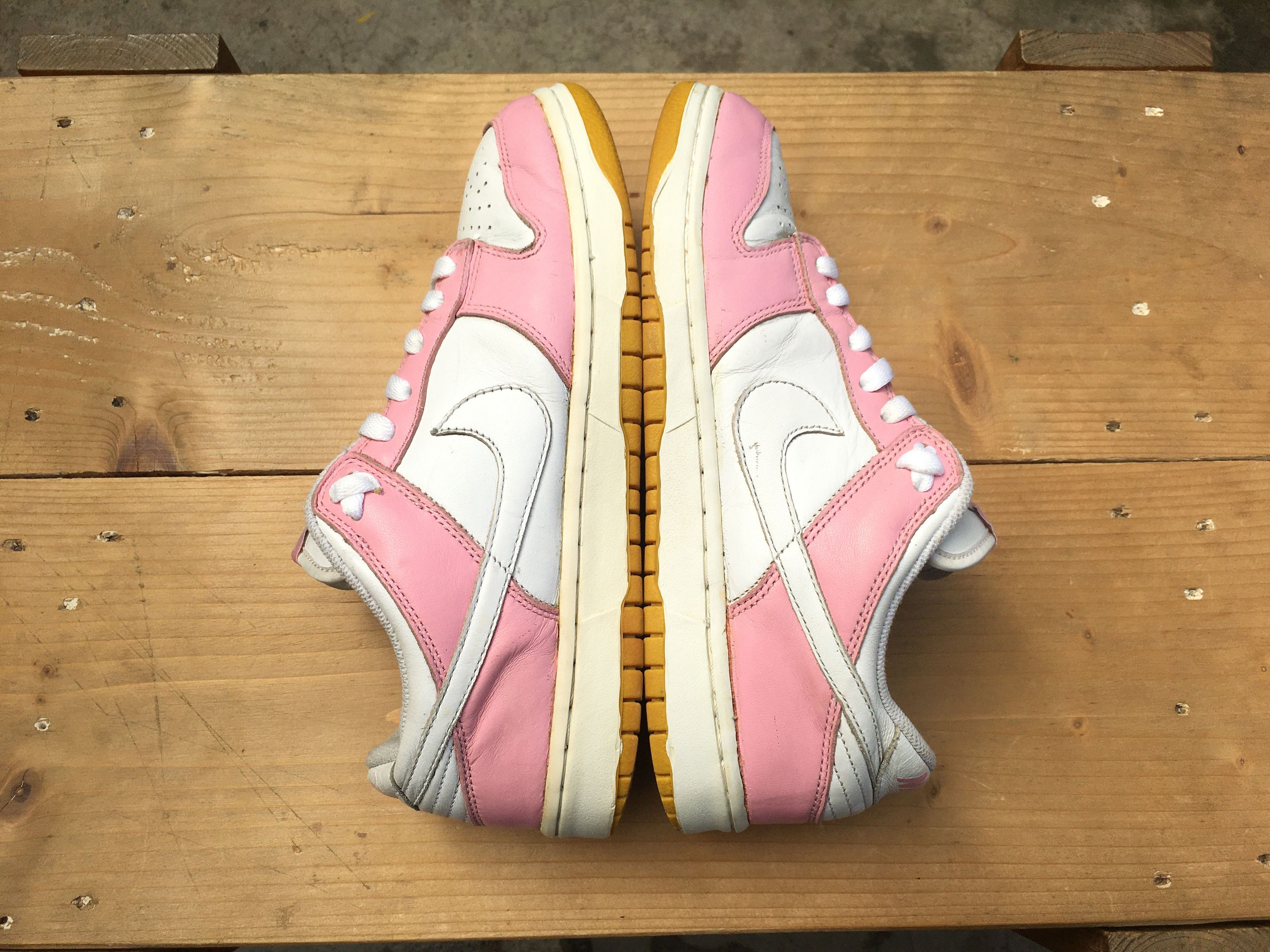 Nike 🔥 Nike Dunk Low Real Pink 2005 Rare Size US 7 / EU 40 - 17 Thumbnail