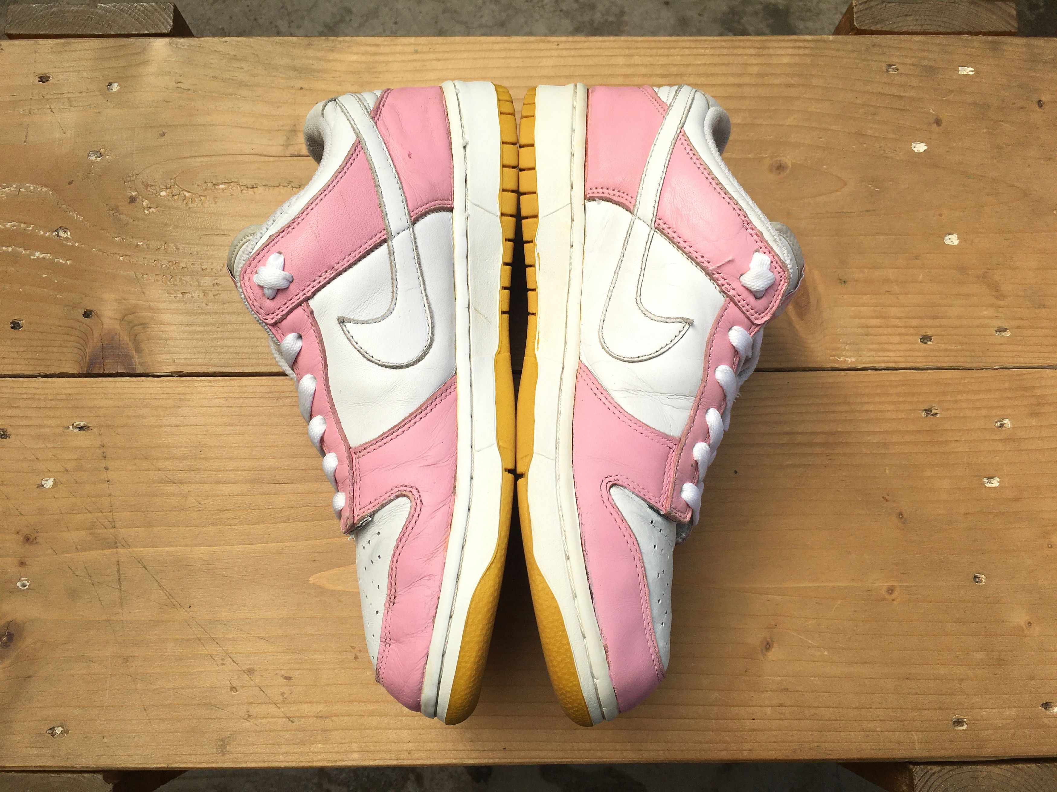 Nike 🔥 Nike Dunk Low Real Pink 2005 Rare Size US 7 / EU 40 - 18 Thumbnail
