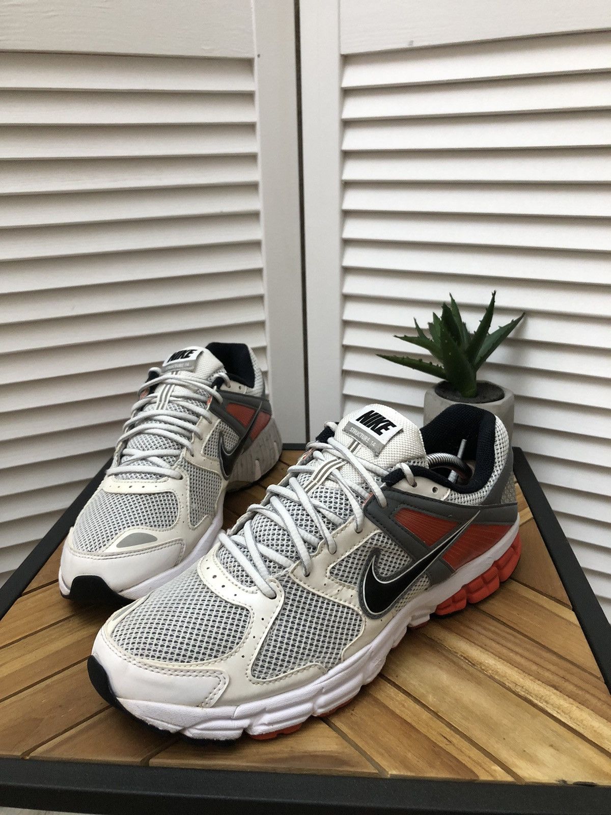nike triax zoom structure