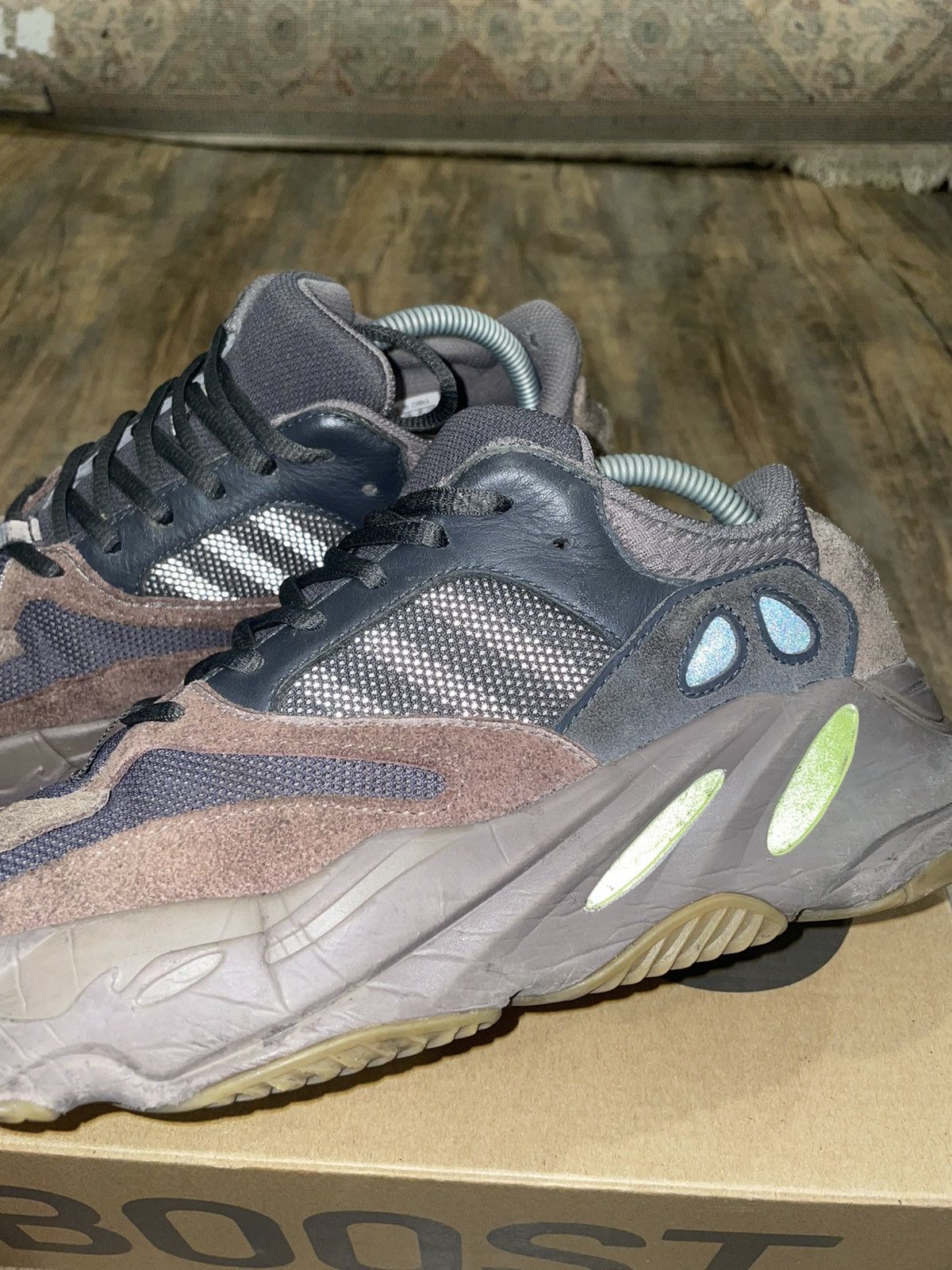 Adidas × Kanye West adidas Yeezy Boost 700 Mauve 2018 Size 8.5 Sneakers Kanye Size US 8.5 / EU 41-42 - 12 Thumbnail