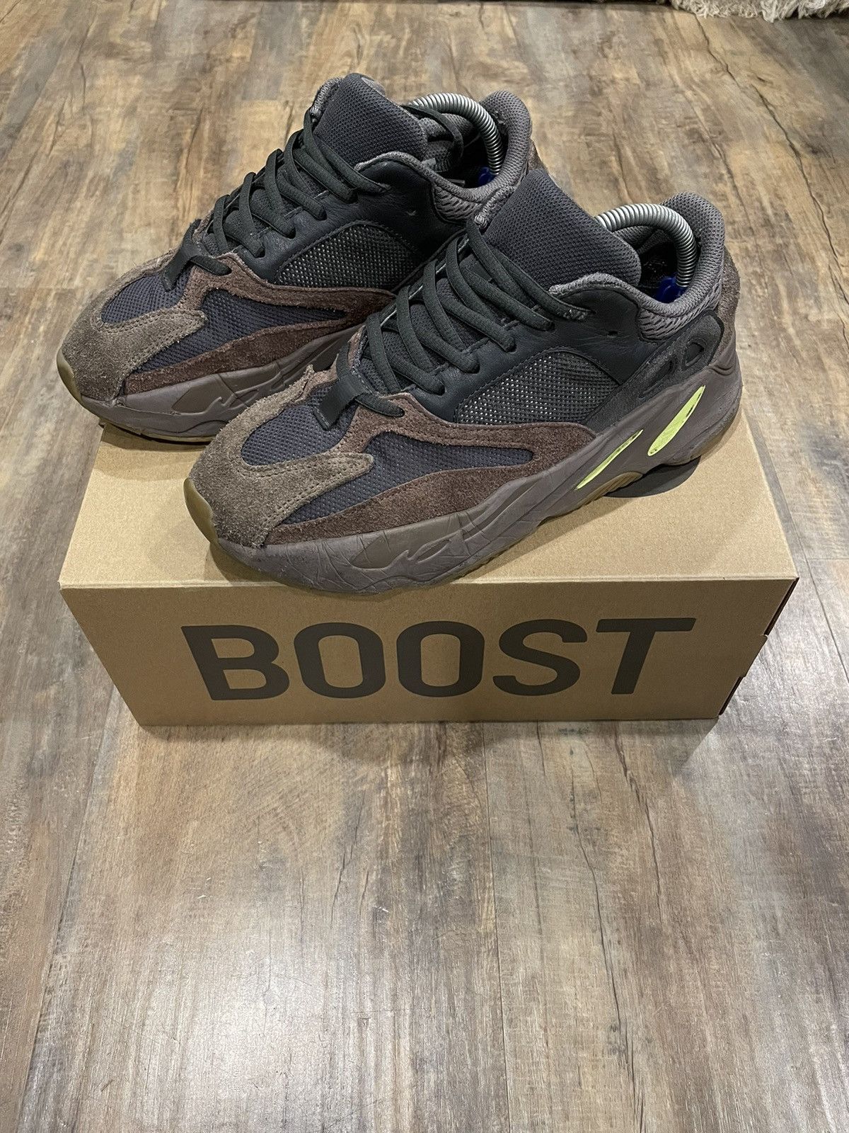 Adidas × Kanye West adidas Yeezy Boost 700 Mauve 2018 Size 8.5 Sneakers Kanye Size US 8.5 / EU 41-42 - 1 Thumbnail