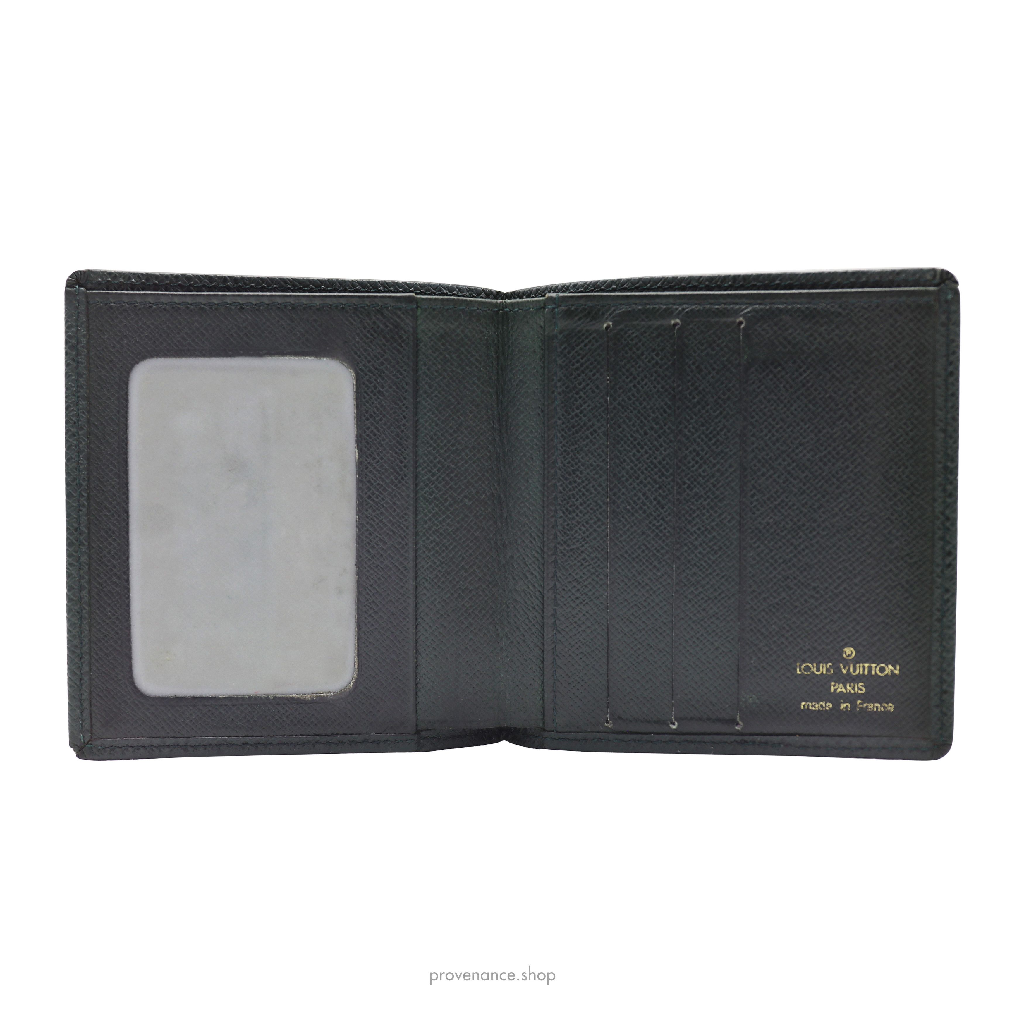 Louis Vuitton 🔴 ID Bifold Wallet - Epicea Green Taiga Leather Size ONE SIZE - 7 Thumbnail