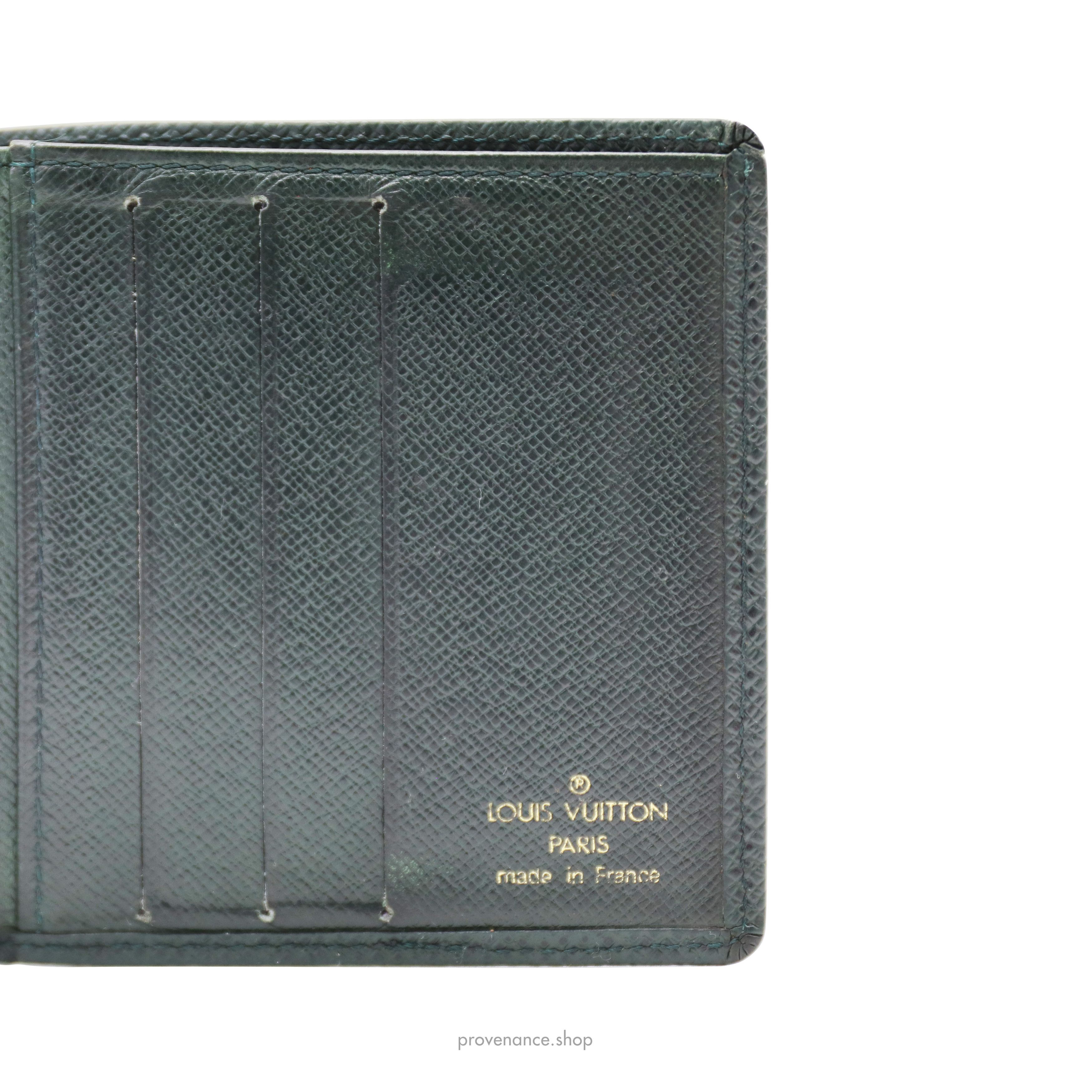 Louis Vuitton 🔴 ID Bifold Wallet - Epicea Green Taiga Leather Size ONE SIZE - 8 Thumbnail