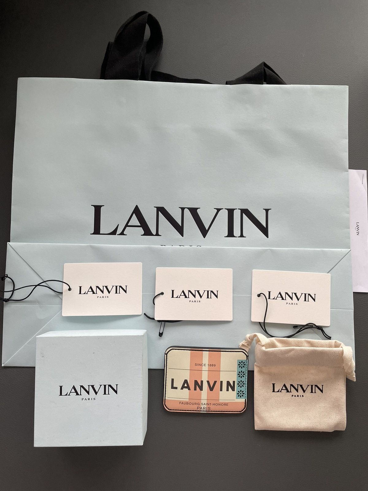 Lanvin RARE Runway Brand NEW Iconic Lanvin Logo Leather Cardholder Size ONE SIZE - 8 Thumbnail