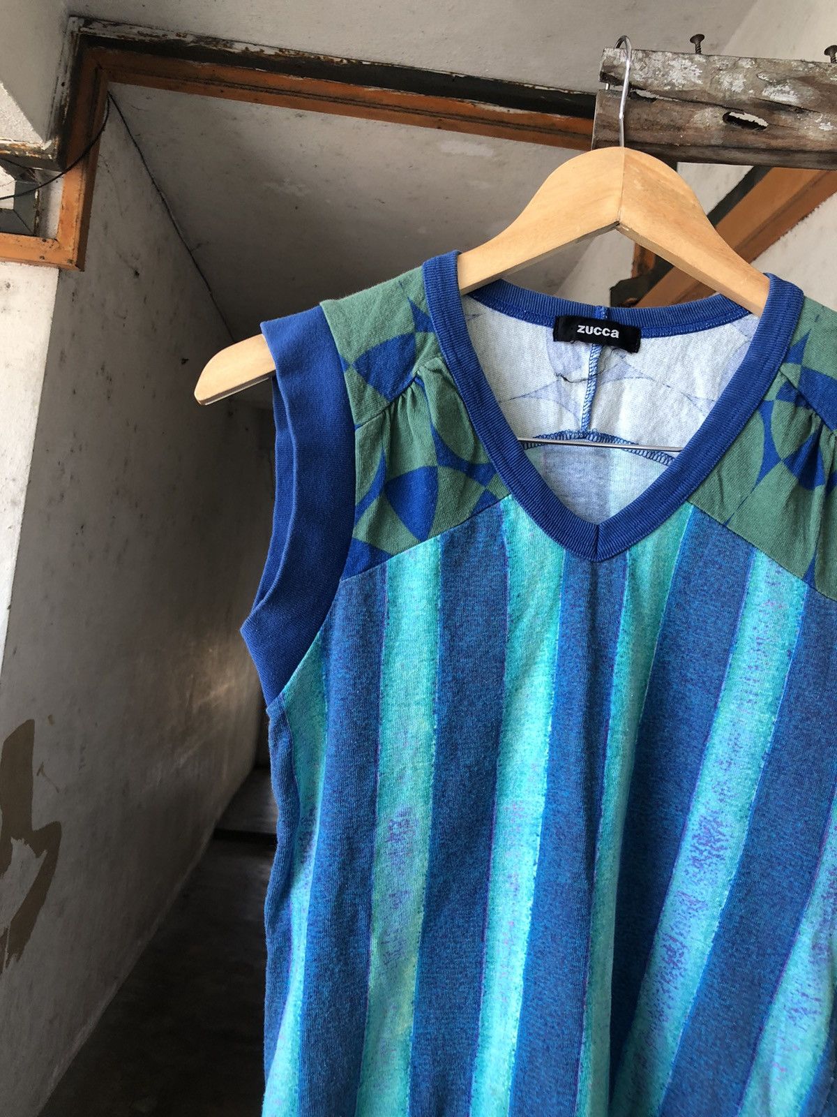 CABANE de ZUCCa Rare❗️Zucca by Issey Miyake Crop Top Vest Size M / US 6-8 / IT 42-44 - 9 Thumbnail