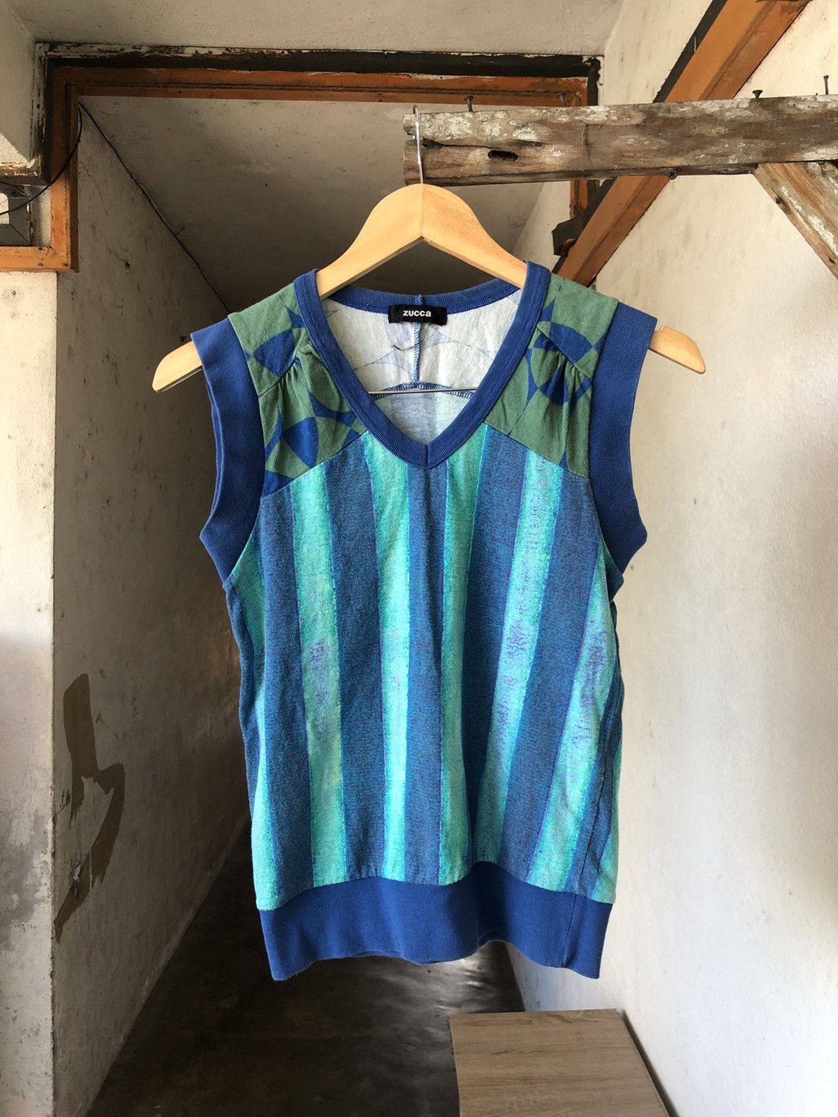 CABANE de ZUCCa Rare❗️Zucca by Issey Miyake Crop Top Vest Size M / US 6-8 / IT 42-44 - 1 Thumbnail