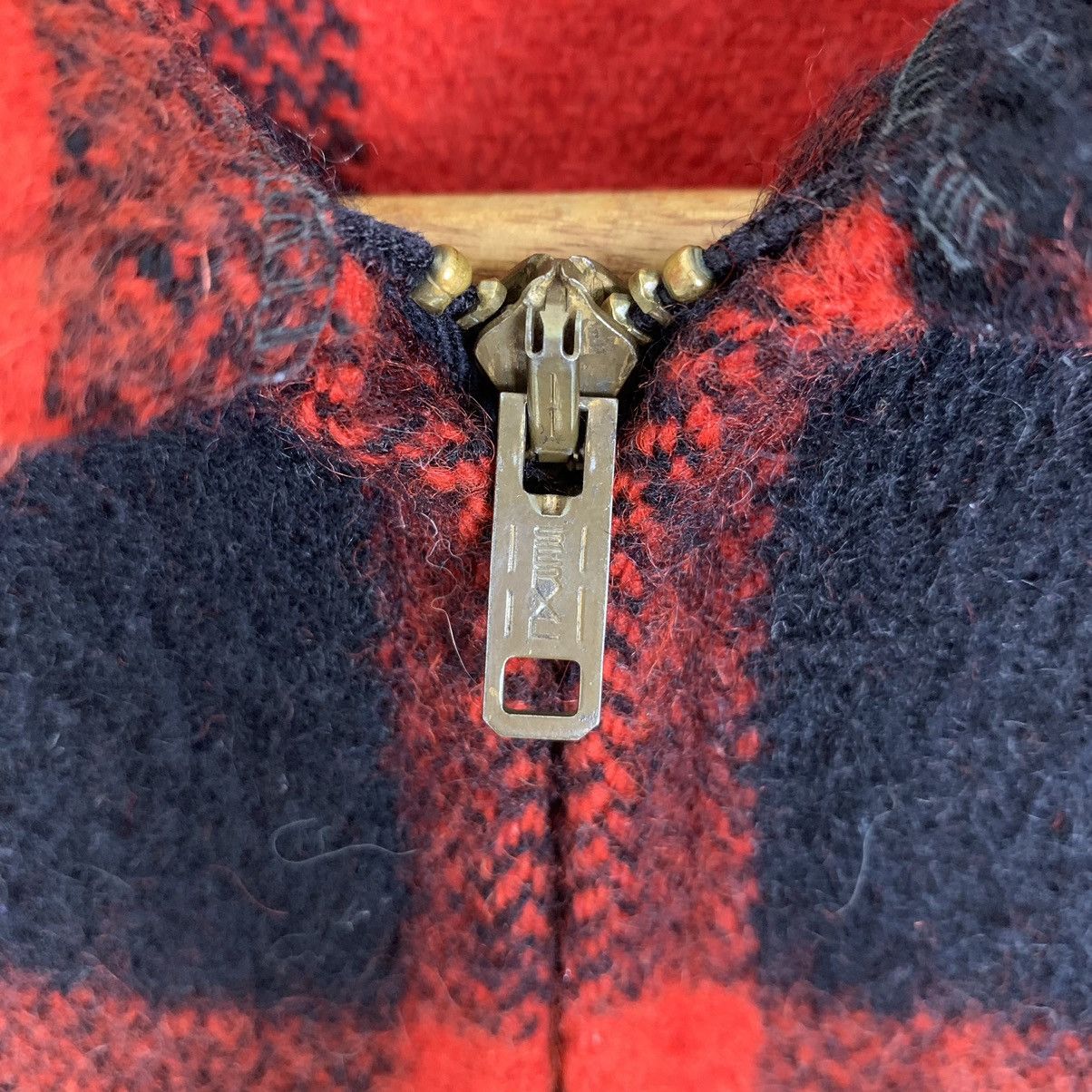 Vintage 60/70S VINTAGE RED CHECKED FLANEL ZIP SHIRT WOOL Size US M / EU 48-50 / 2 - 4 Thumbnail