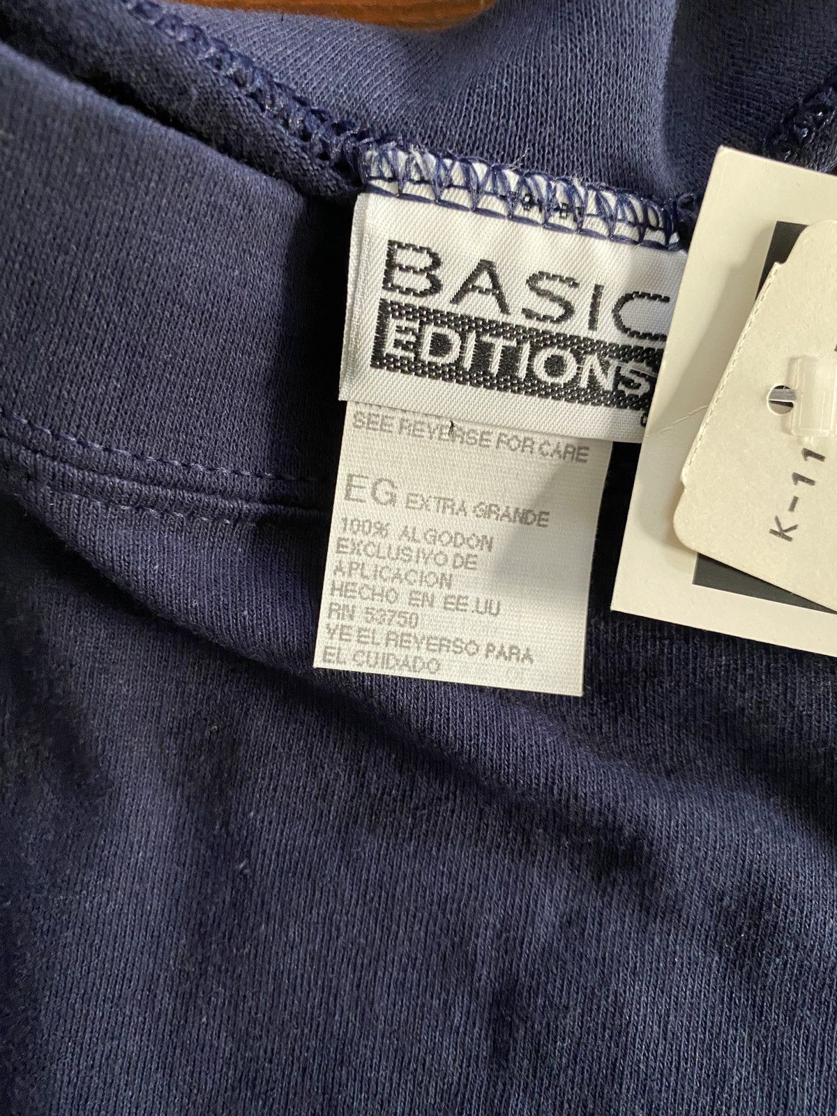 Basic Editions Vintage NWT 90’s Navy Blank Single Stitch Long Sleeve Tee Size US XL / EU 56 / 4 - 5 Thumbnail