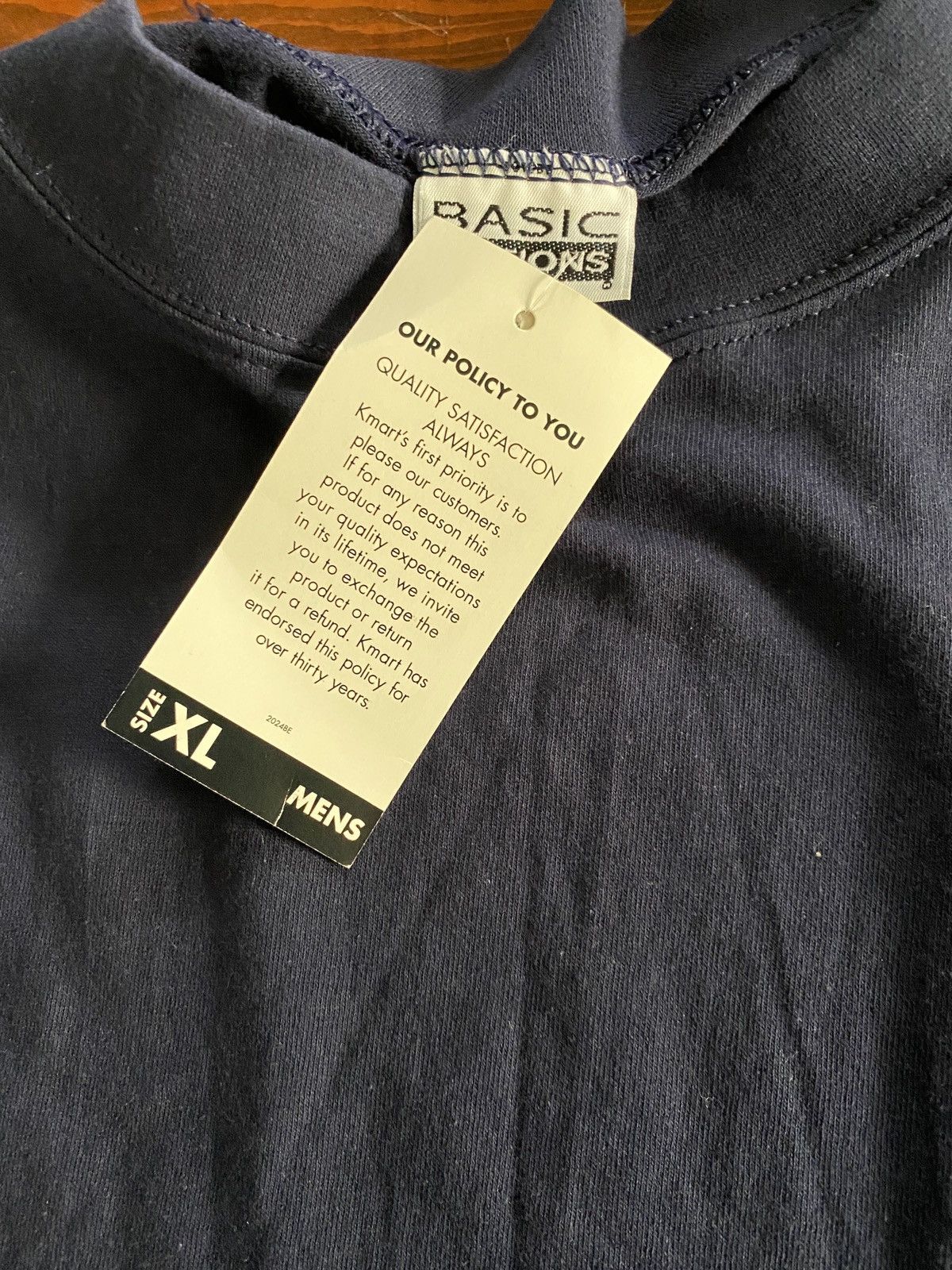 Basic Editions Vintage NWT 90’s Navy Blank Single Stitch Long Sleeve Tee Size US XL / EU 56 / 4 - 4 Thumbnail