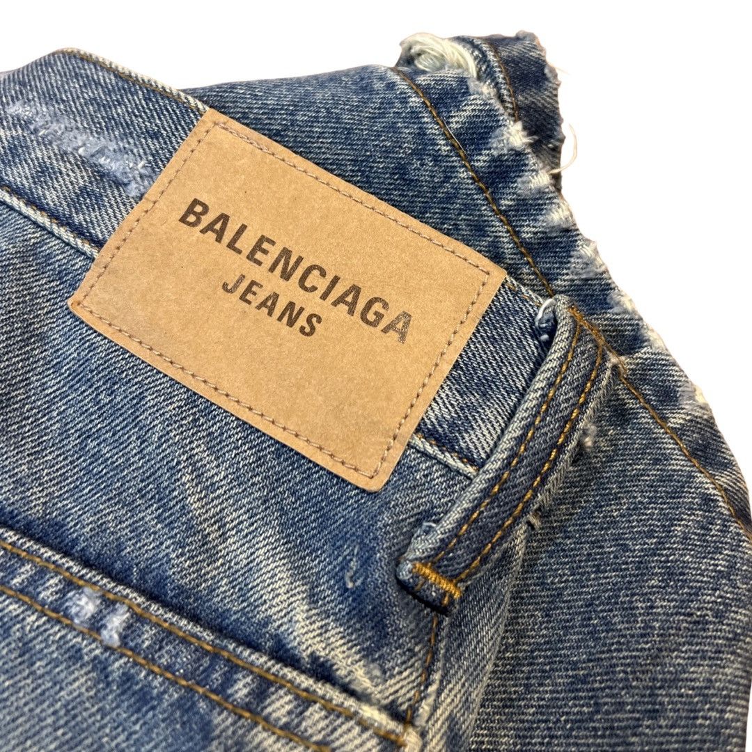 Balenciaga BALENCIAGA FW21 DISTRESSED DENIM Size US 34 / EU 50 - 16 Thumbnail