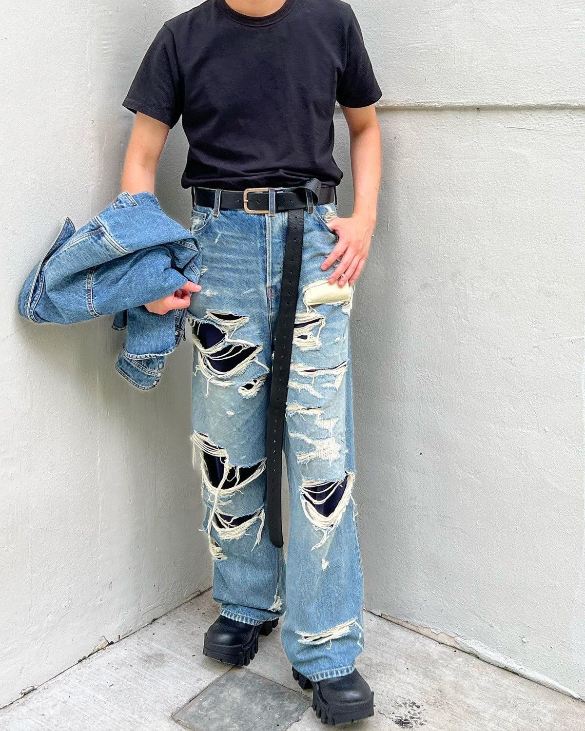 Balenciaga BALENCIAGA FW21 DISTRESSED DENIM Size US 34 / EU 50 - 4 Thumbnail
