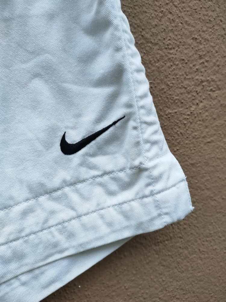 Nike 90's Vintage Nike Short Small Logo Size US 35 - 2 Thumbnail