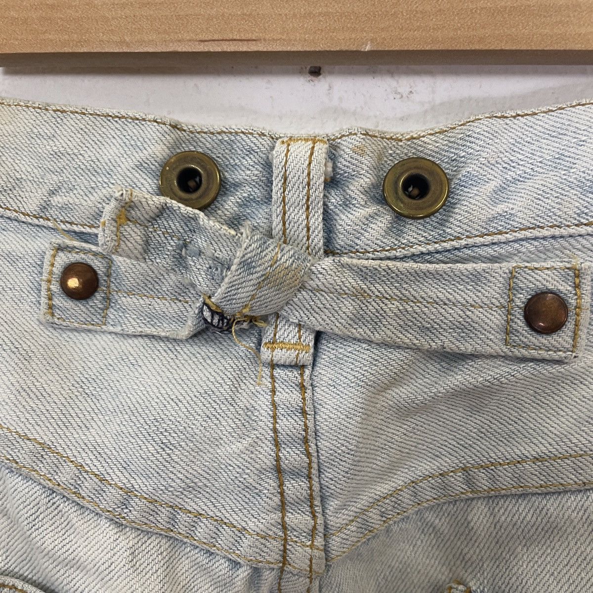 Vintage Vintage Wrangler Buckles Distressed Denim Pants Size US 30 / EU 46 - 5 Thumbnail