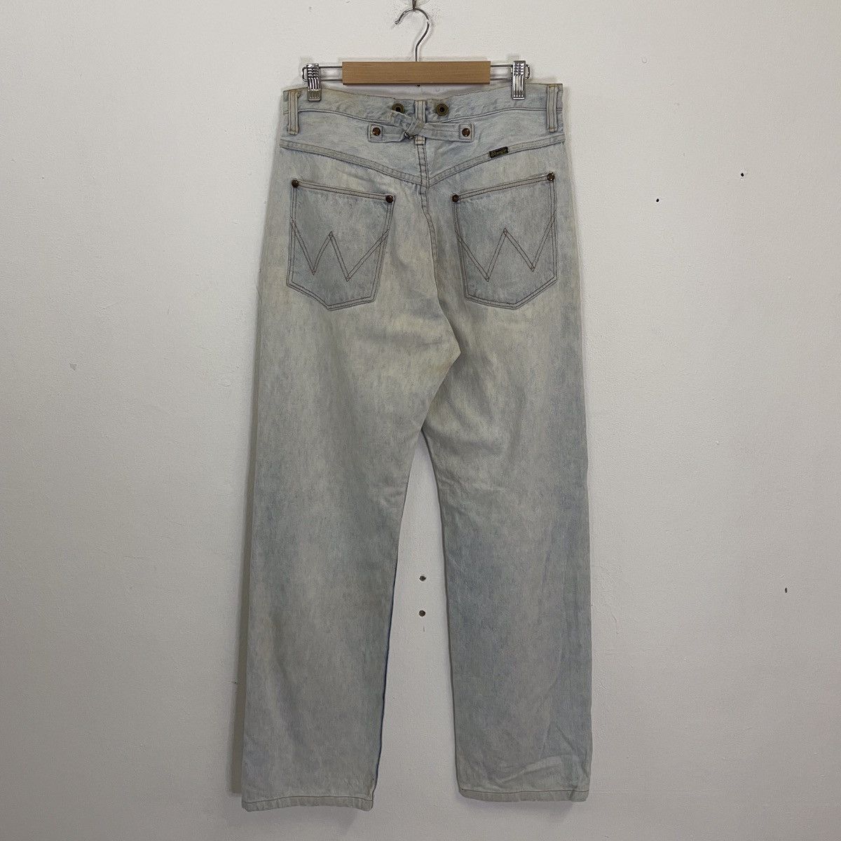 Vintage Vintage Wrangler Buckles Distressed Denim Pants Size US 30 / EU 46 - 1 Thumbnail