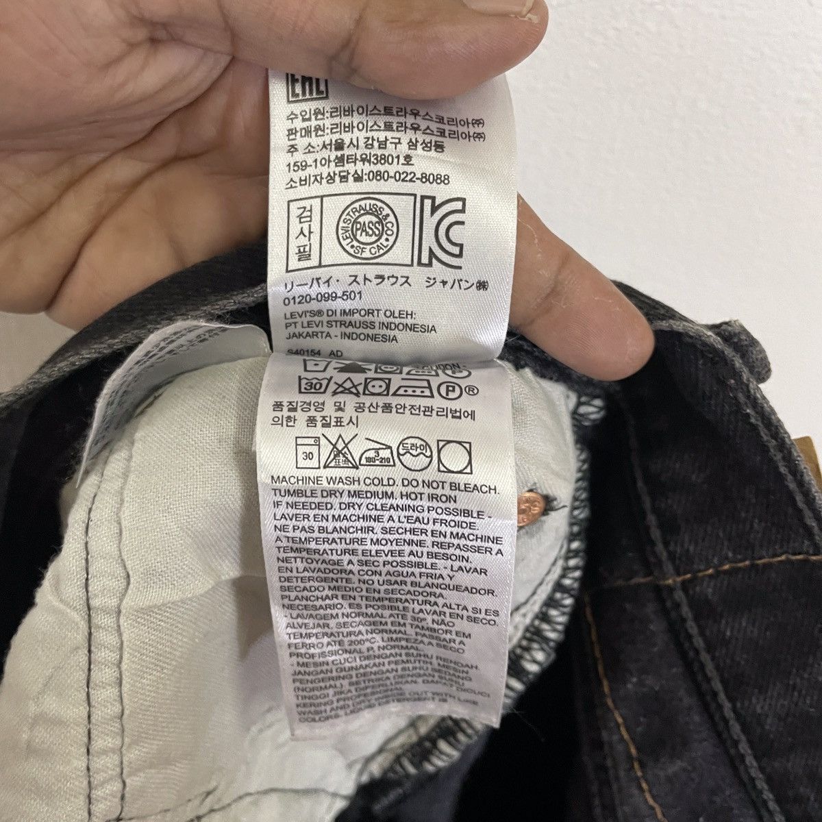 Levi's Vintage Levis 501 All Black Denim Jeans Size US 32 / EU 48 - 12 Thumbnail