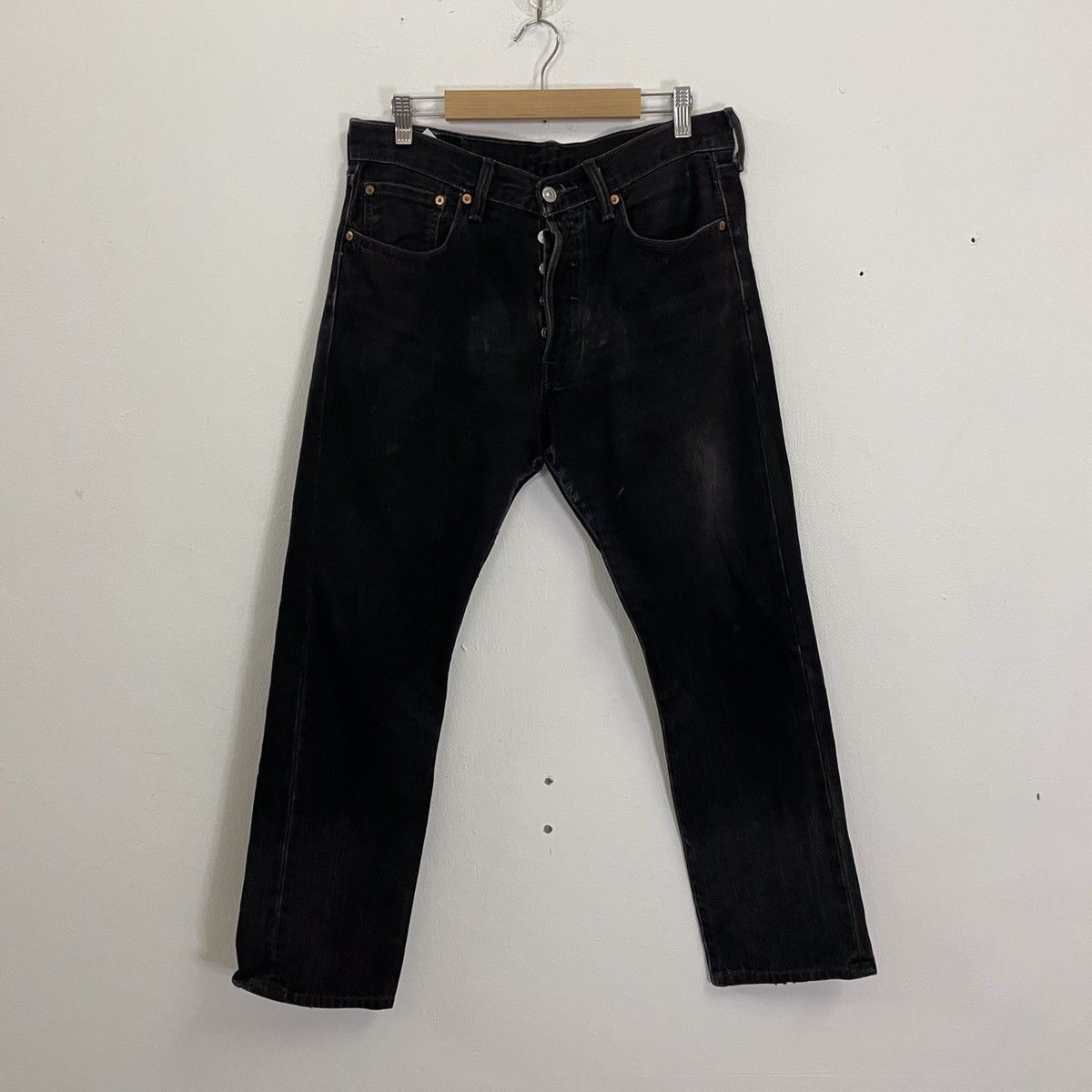Levi's Vintage Levis 501 All Black Denim Jeans Size US 32 / EU 48 - 1 Thumbnail