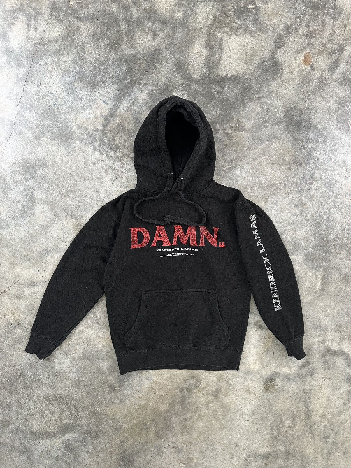 Kendrick Lamar × Top Dawg Entertainment Kendrick Lamar Black " Damn. " Album Logo Hoodie Sz. Small Size US S / EU 44-46 / 1 - 3 Thumbnail