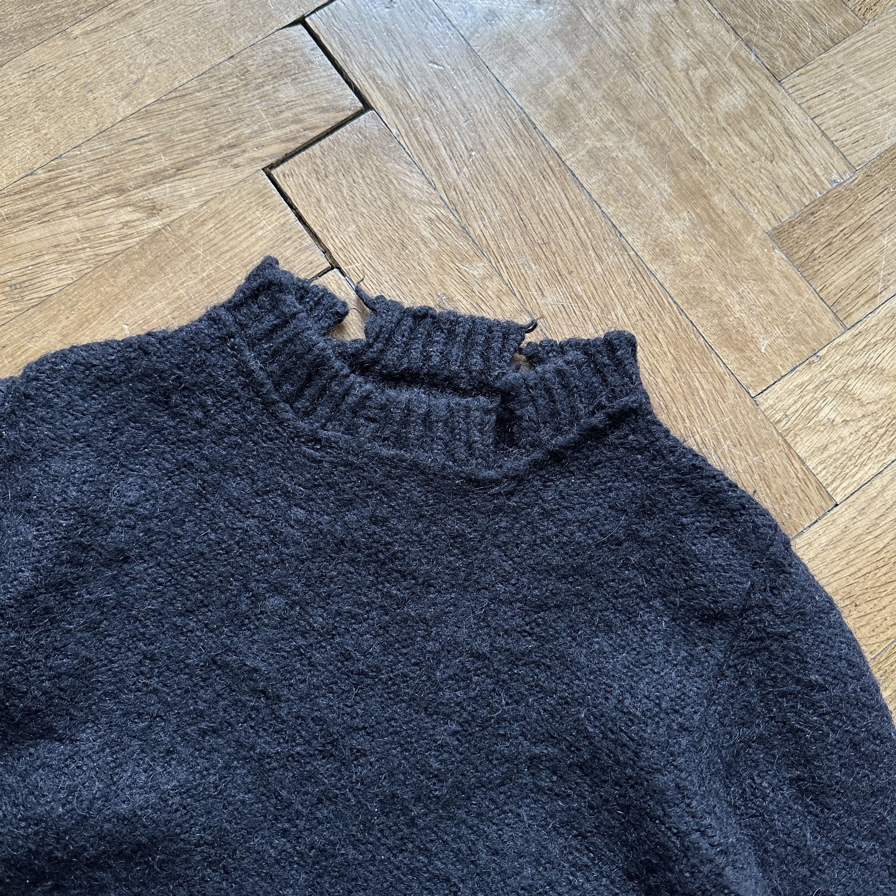 Maison Margiela AW00 Distressed Knit Size M / US 6-8 / IT 42-44 - 4 Thumbnail