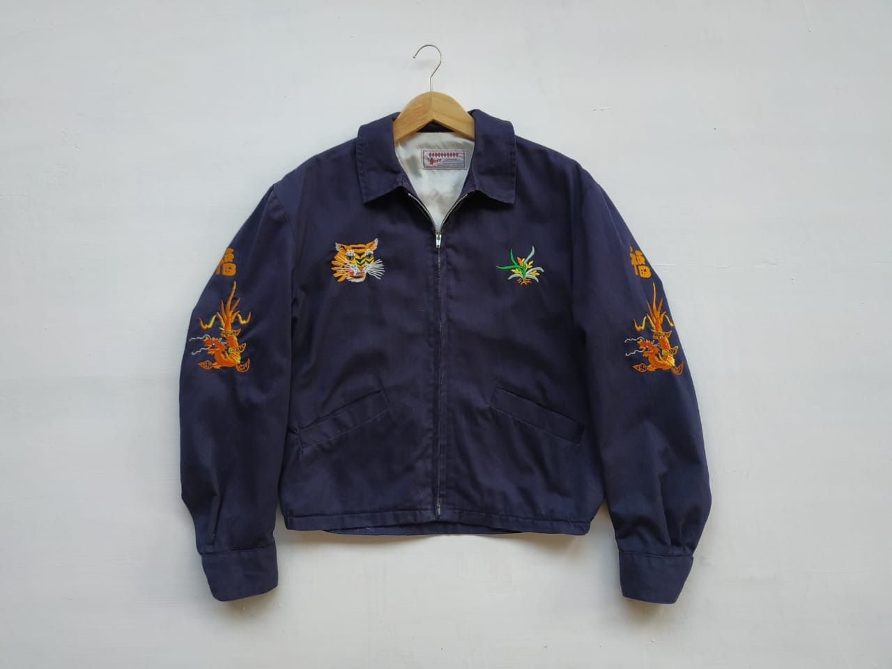 Aero Leathers Fit S to M, Rare! Aero Vietnam Sukajan Jacket Size US M / EU 48-50 / 2 - 19 Thumbnail