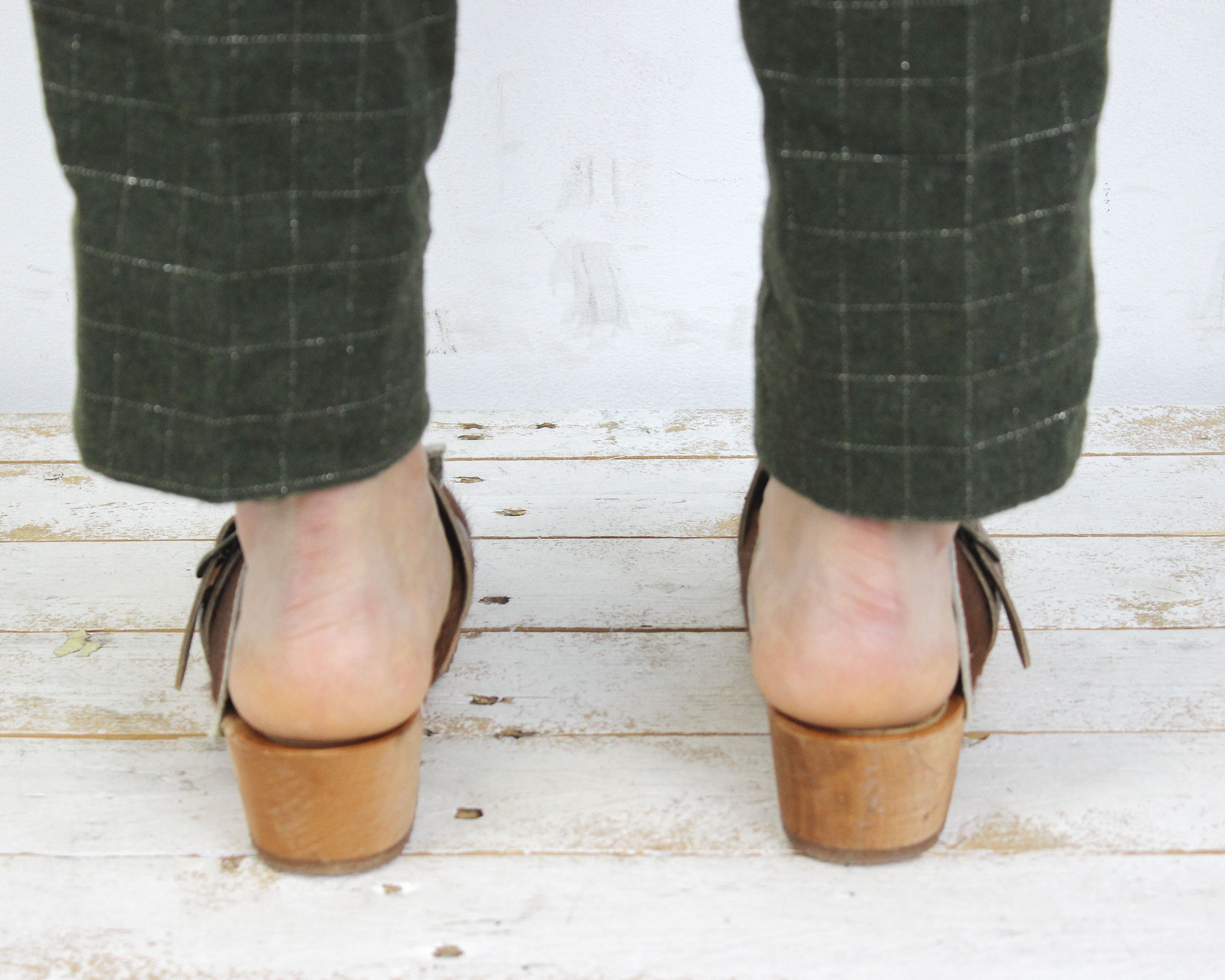 Handmade × Vintage MB Clogs Women's Cow Fur Hide Sandals Cowhide Wooden EU 39 Size US 8 / IT 38 - 5 Thumbnail