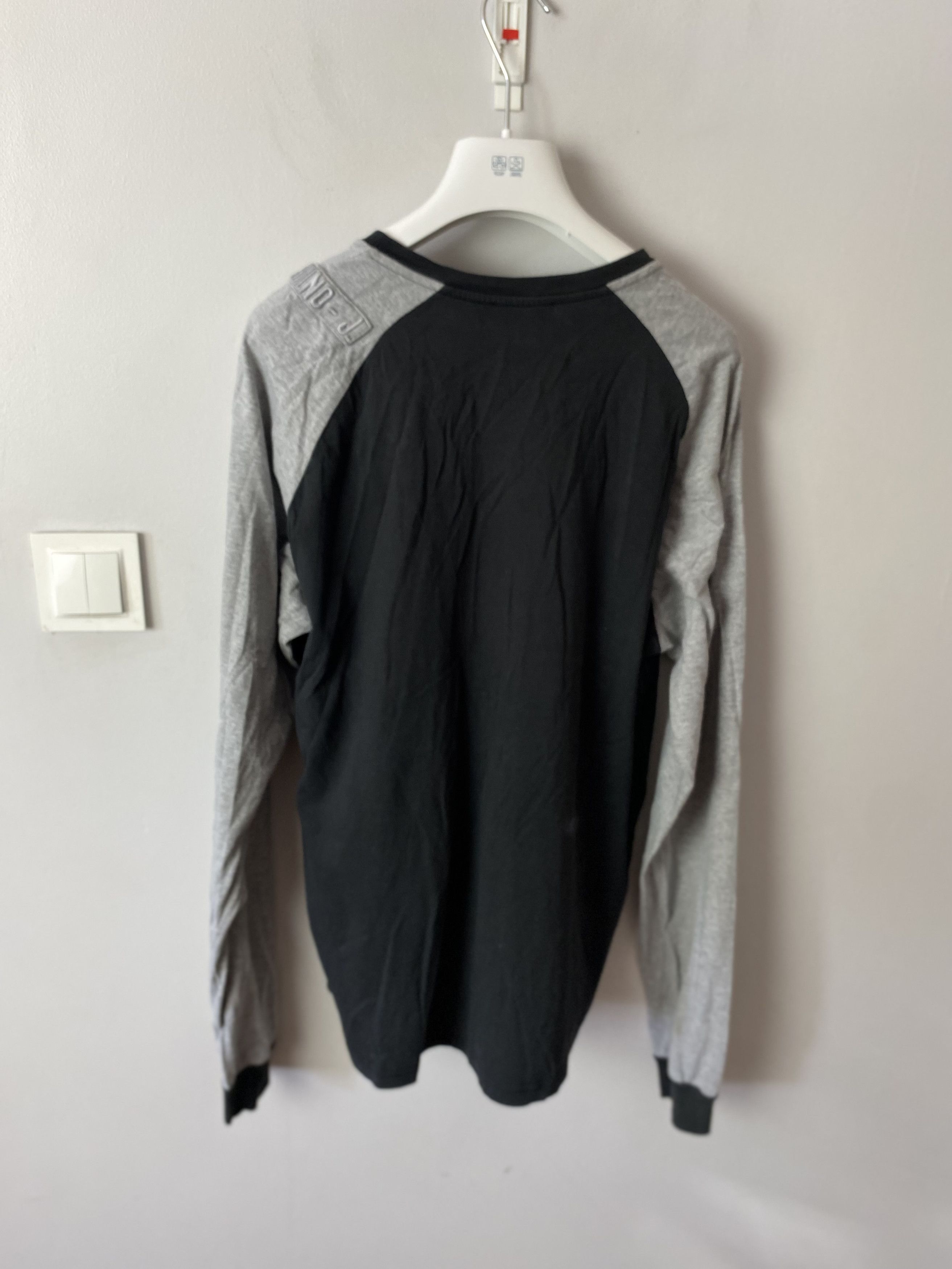 Moschino Moschino vintage long sleeve t-shirt Size US XXL / EU 58 / 5 - 6 Thumbnail