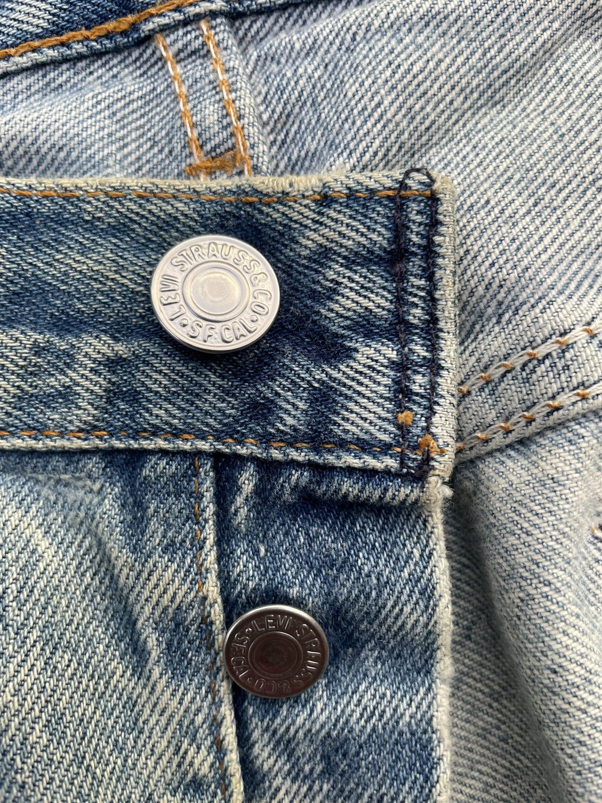 Levi's × Levi's Vintage Clothing Vintage Levi’s 501XX e Single R 1994 Usa Faded Wash Denim 31 Size US 30 / EU 46 - 18 Thumbnail