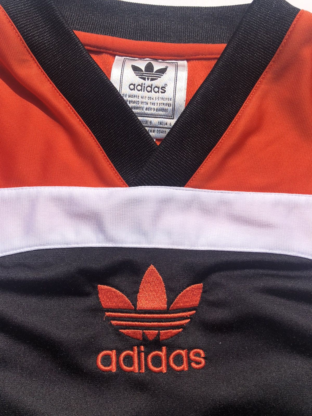 Adidas Vintage 90s Adidas Embroidered Logo V-Neck Jersey 3 Stripes Size US L / EU 52-54 / 3 - 2 Thumbnail