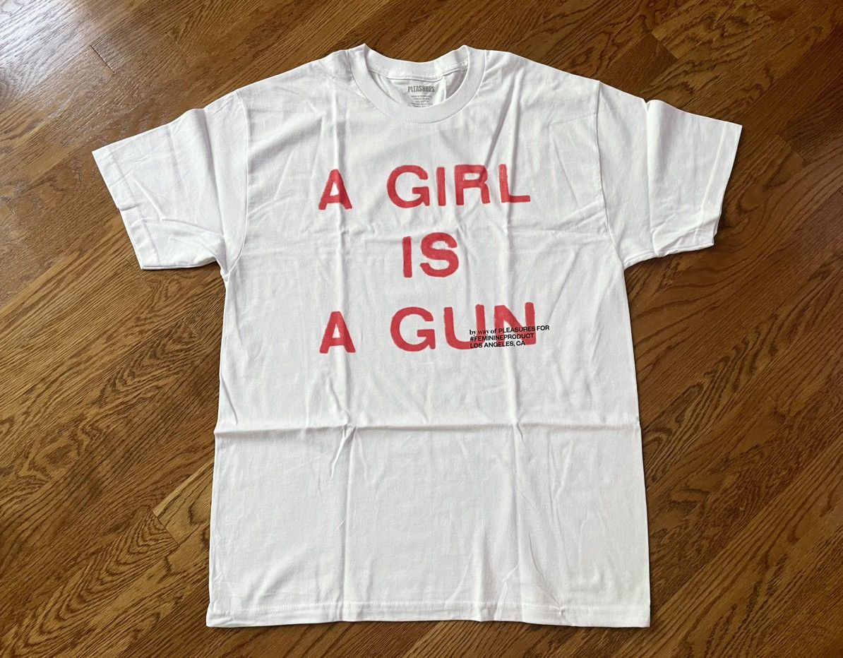 Large White A Girl is A Gun Tee Shirt Merch Joy Red Black