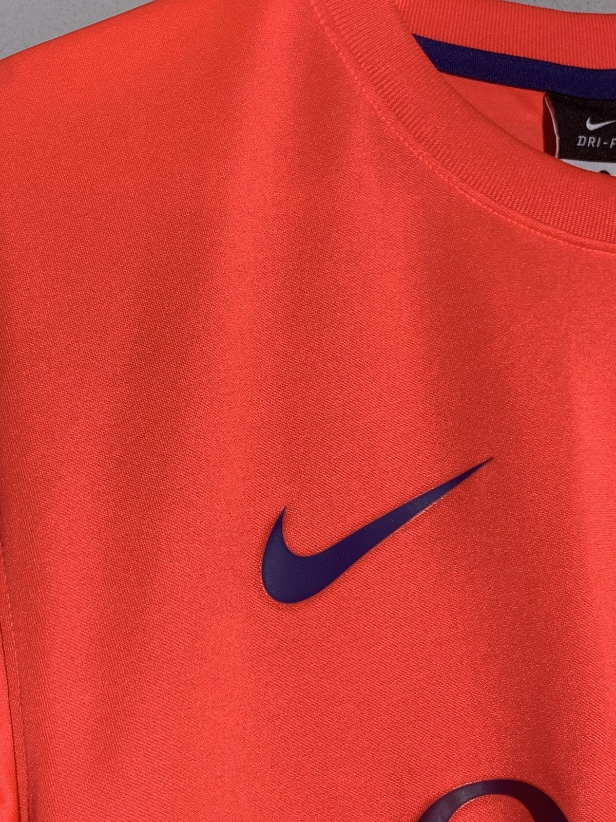 Other F.C Barcelona Nike Y2k Streetwear Football Shirt Size US L / EU 52-54 / 3 - 4 Thumbnail