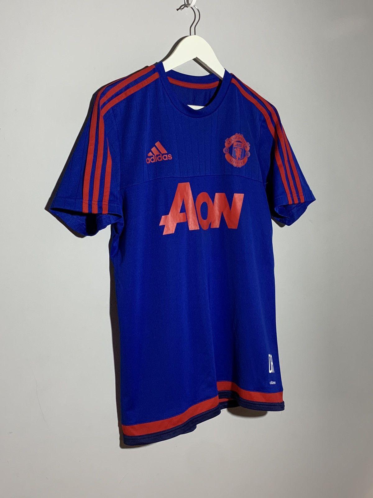 Adidas Manchester United Adidas Y2k Streetwear Football Shirt Size US M / EU 48-50 / 2 - 2 Thumbnail