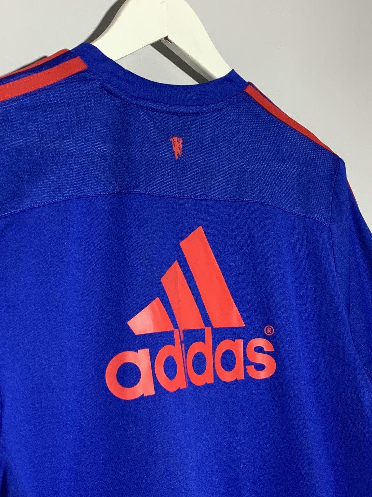 Adidas Manchester United Adidas Y2k Streetwear Football Shirt Size US M / EU 48-50 / 2 - 9 Thumbnail
