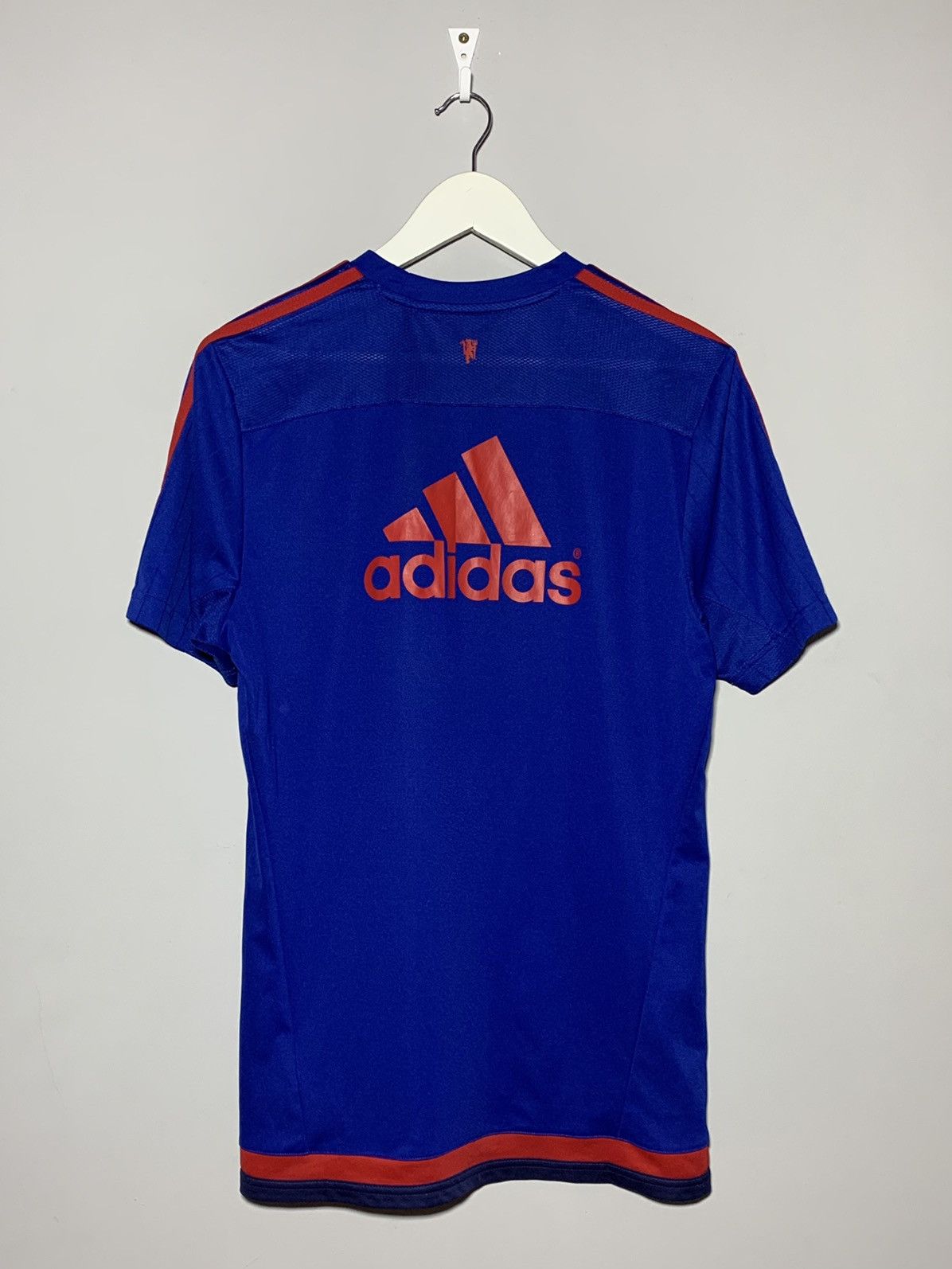 Adidas Manchester United Adidas Y2k Streetwear Football Shirt Size US M / EU 48-50 / 2 - 8 Thumbnail