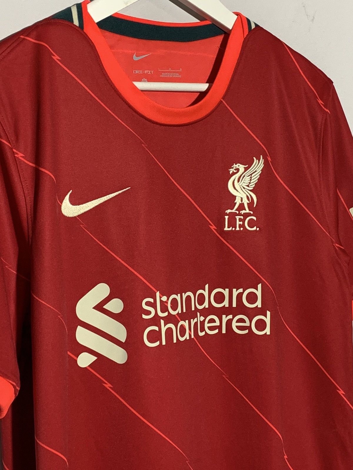 Nike Liverpool 2021/22 Nike Y2k Streetwear Football Shirt Size US L / EU 52-54 / 3 - 3 Thumbnail
