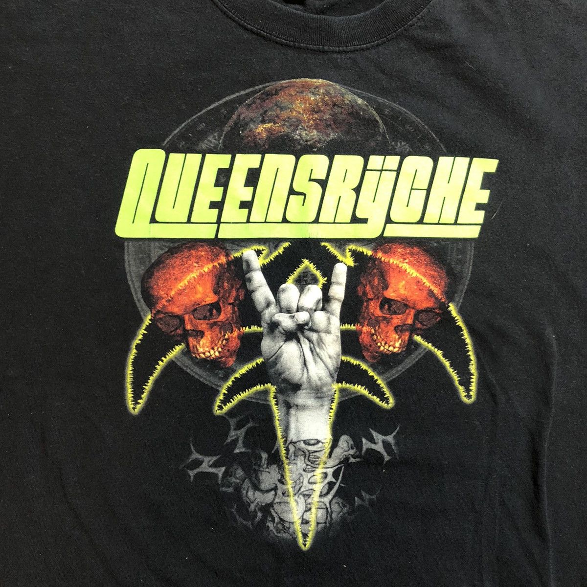 Band Tees Vintage Rare Queensryche 2007 Tour T-shirt Size US XL / EU 56 / 4 - 1 Thumbnail