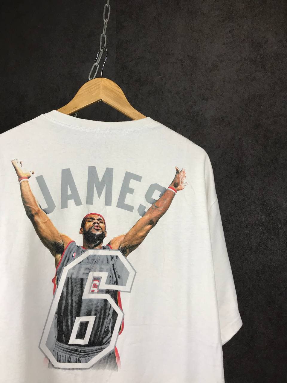 NBA × Vintage Lebron James NBA vintage streetwear overprinted tee Size US L / EU 52-54 / 3 - 5 Thumbnail