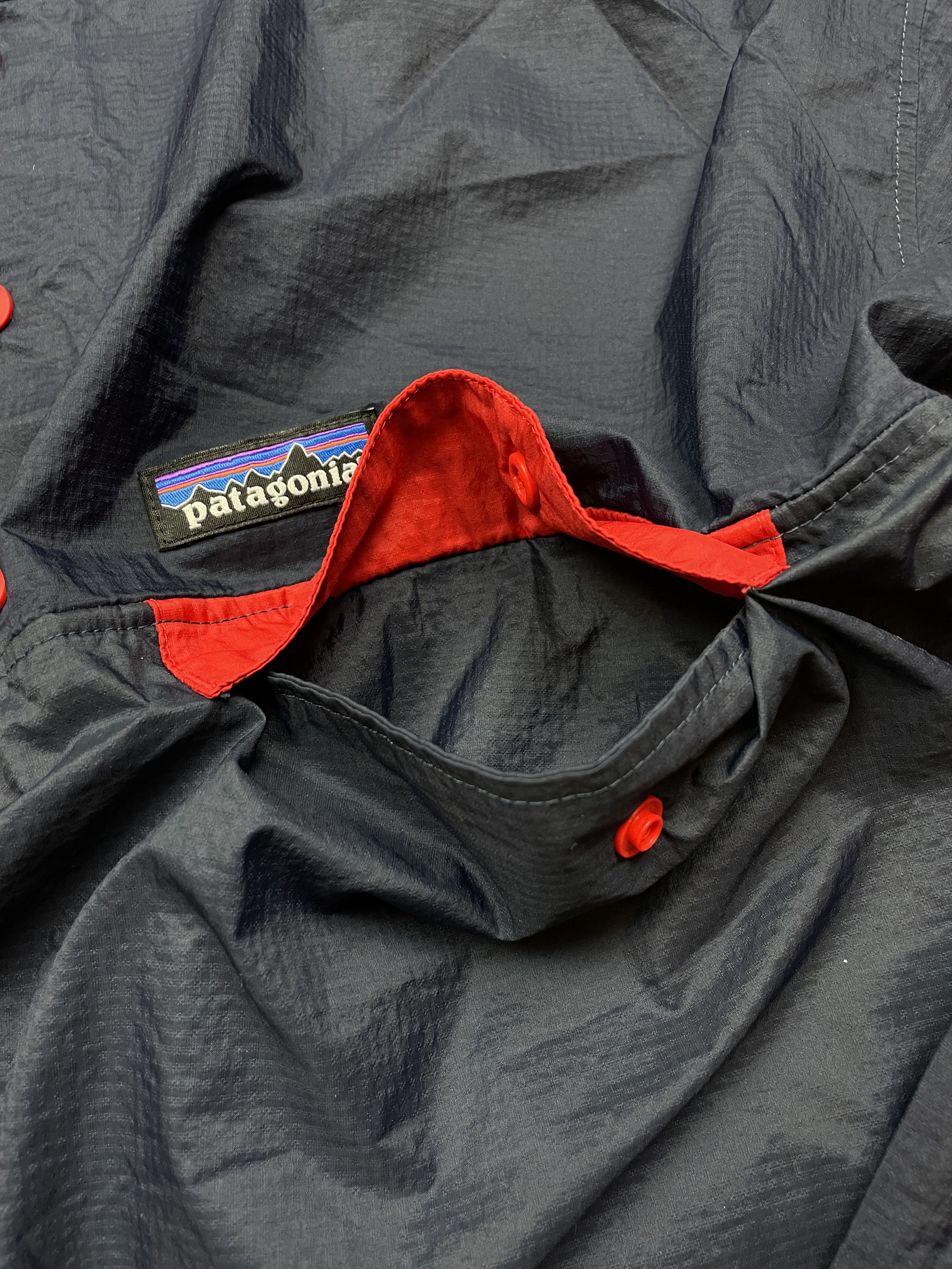 Patagonia Patagonia Nylon Jacket Windbreaker Rare Y2K Hype Size US XL / EU 56 / 4 - 5 Thumbnail