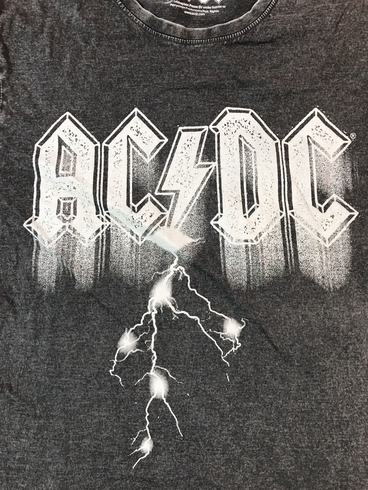 Band Tees ACDC lightning t shirt size M Size US M / EU 48-50 / 2 - 2 Thumbnail