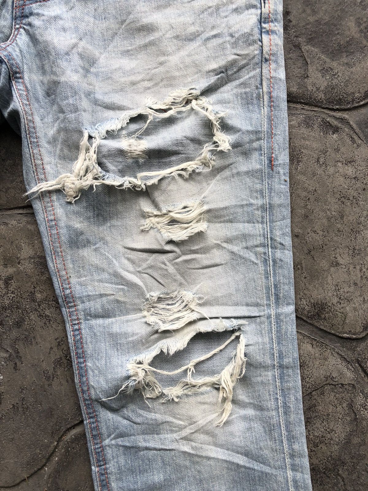 Edwin Edwin Blue Trip THRASHED Denim Jeans Size US 30 / EU 46 - 3 Thumbnail