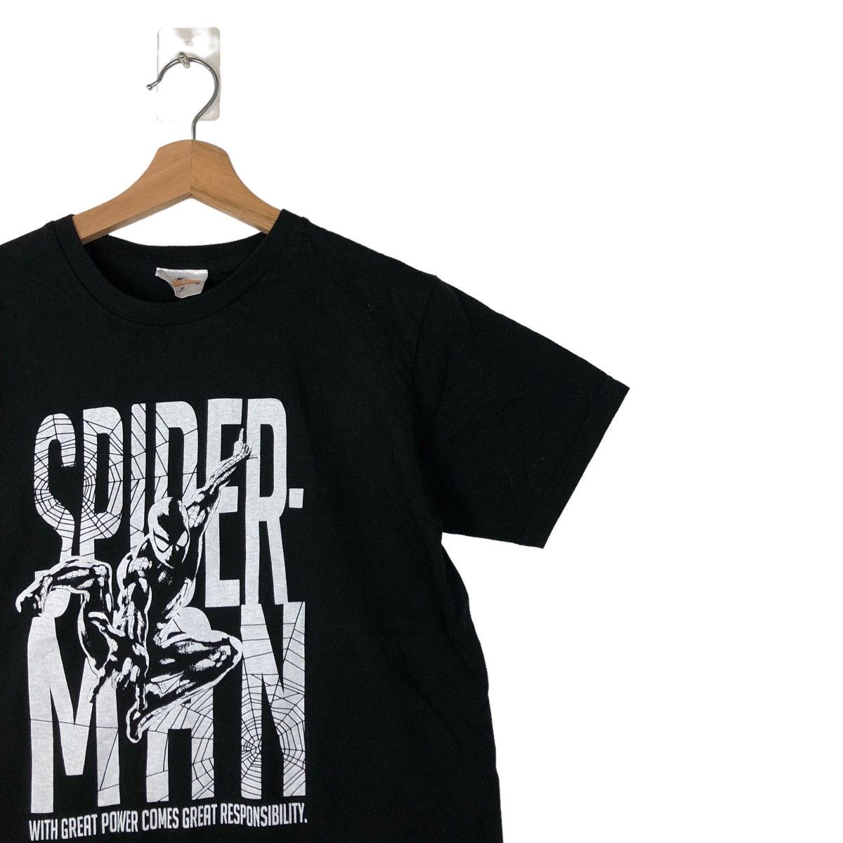 Japanese Brand VINTAGE UNIVERSAL STUDIOS JAPAN SPIDERMAN BIG LOGO TEE Size US S / EU 44-46 / 1 - 5 Thumbnail