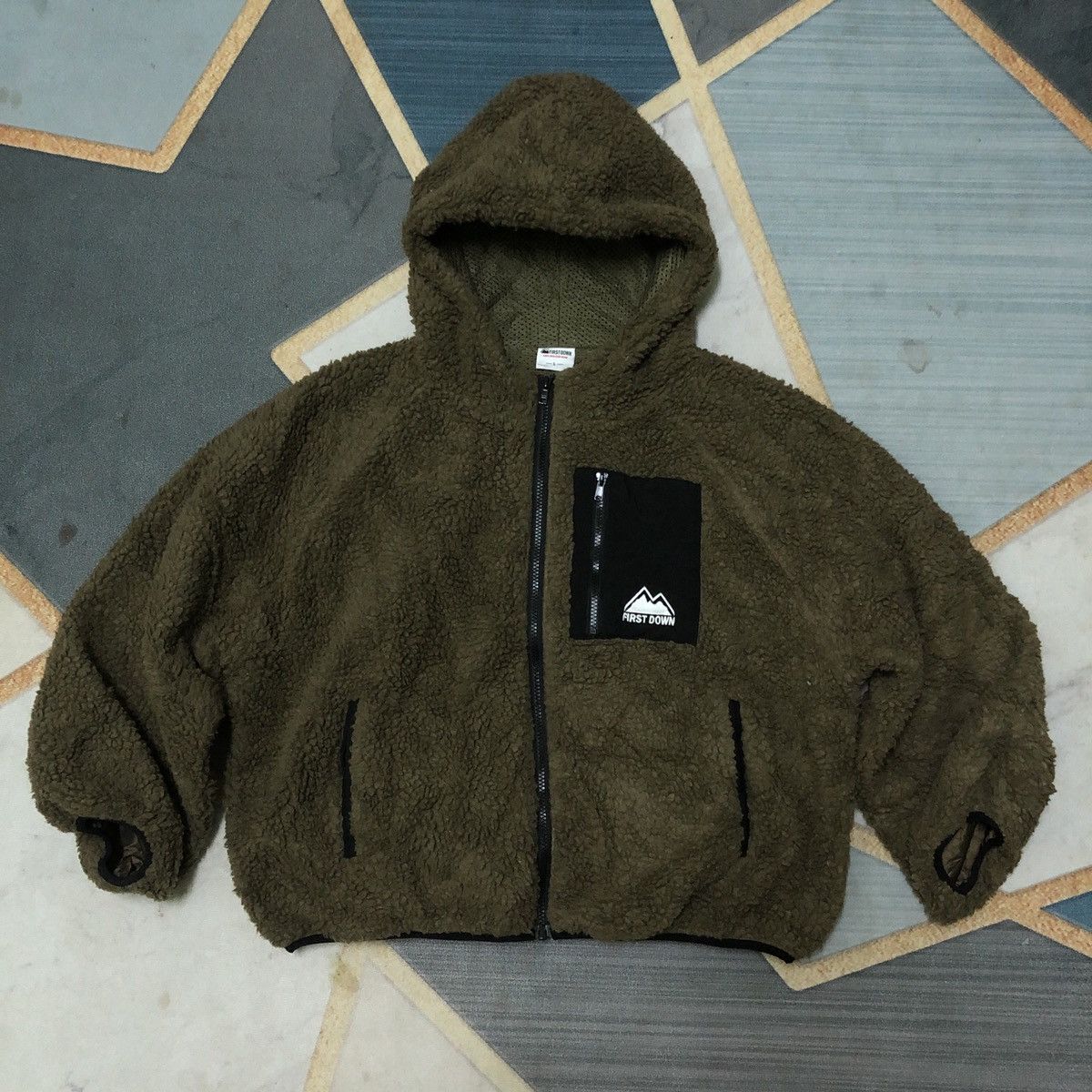 Japanese Brand First Down Deep Pile Fleece Oversized Hoodie Cropped Jacket Size US L / EU 52-54 / 3 - 1 Thumbnail
