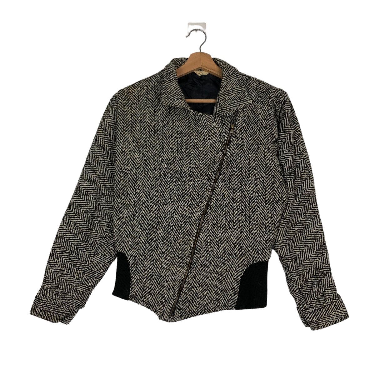 Japanese Brand VINTAGE HERRINGBONE BOMBER JACKET ISSEY MIYAKE DESIGN Size US S / EU 44-46 / 1 - 1 Thumbnail