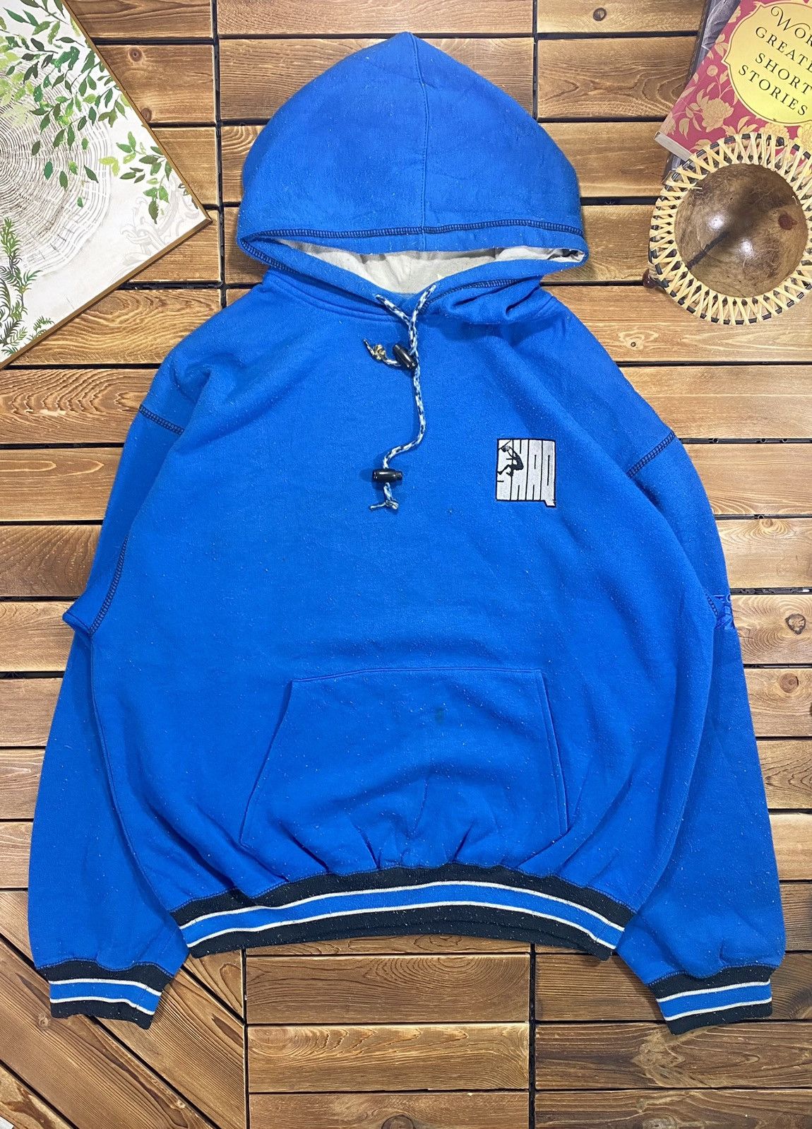 Reebok × Vintage Vintage 90s Reebok Swaq basketball Jumping Hoodie Size L Size US L / EU 52-54 / 3 - 2 Thumbnail